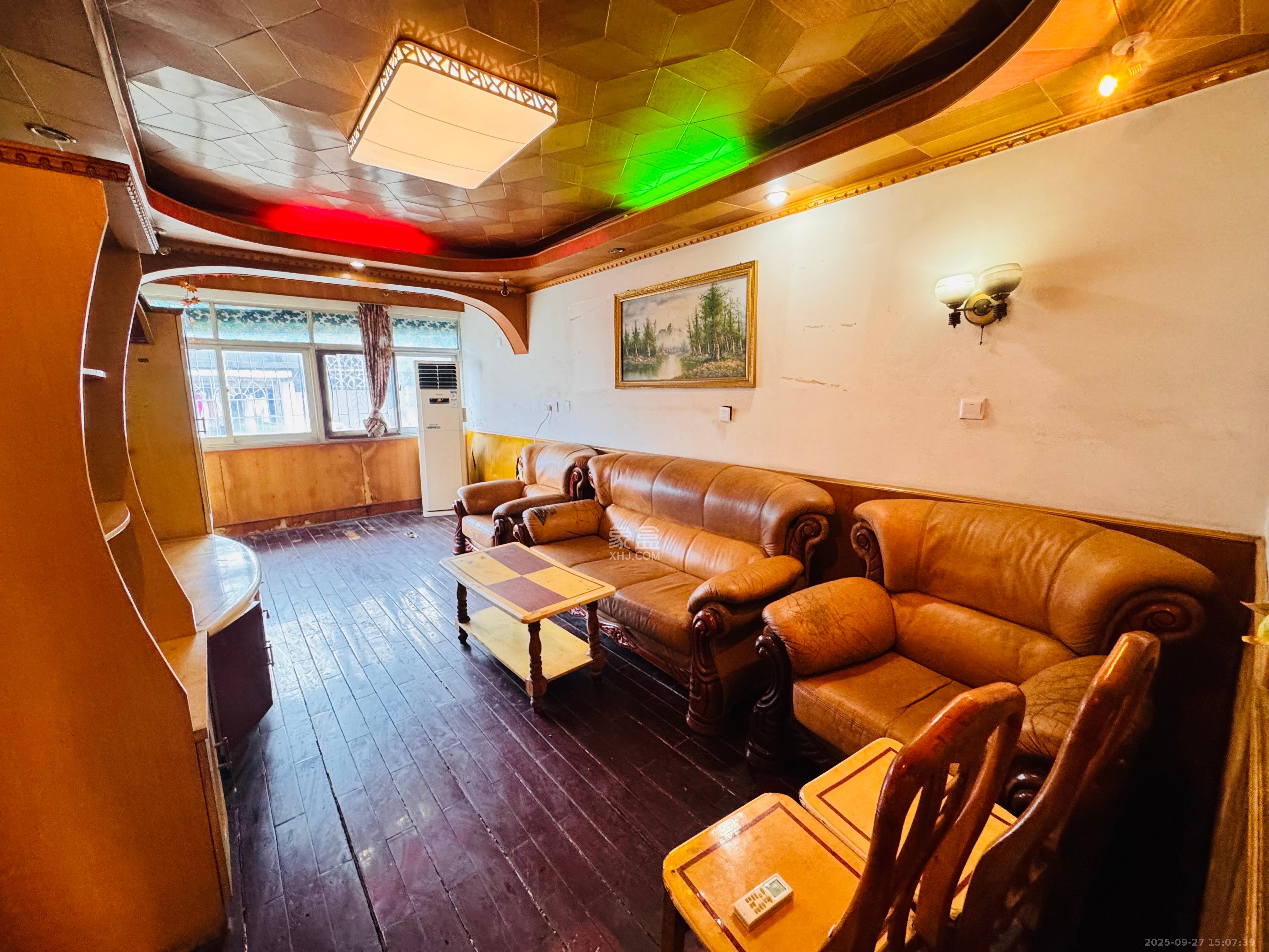 楚湘街二条巷散盘 2室1厅1卫 1200.0元/月 楚湘街二条巷散盘 2室1厅1卫 1200.0元/月室内图