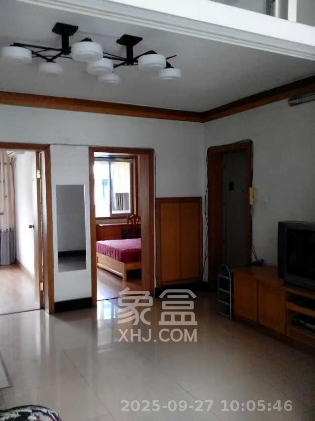 动力南苑 2室2厅1卫 1700.0元/月 动力南苑 2室2厅1卫 1700.0元/月室内图