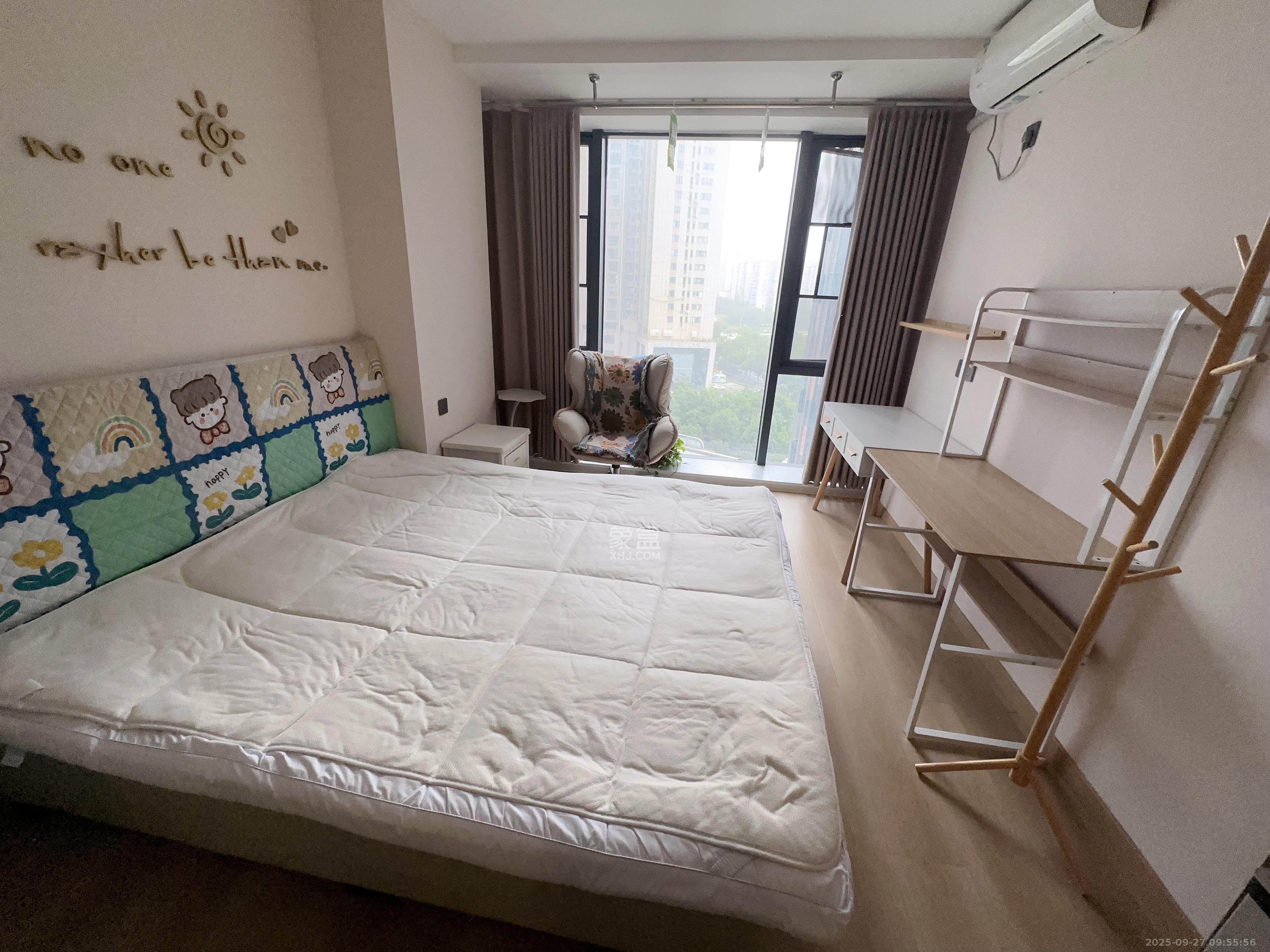 万润时光里  1室1厅1卫    1600.0元/月室内图