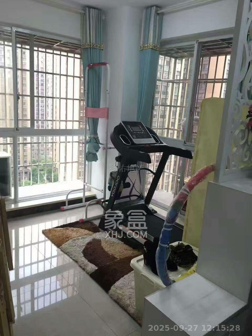 泊林晶城  3室2厅2卫    2400.0元/月室内图