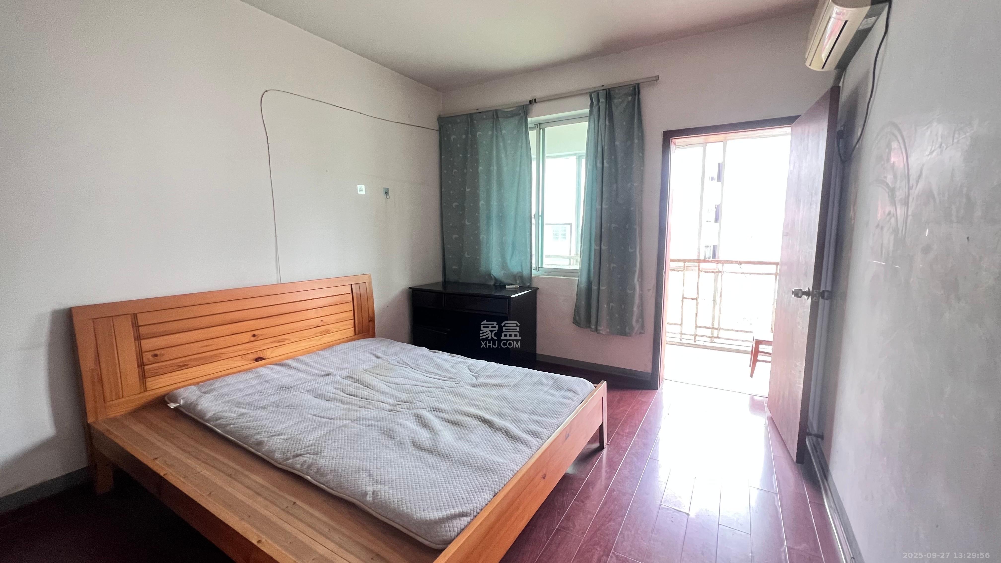 中南汽车世界 2室1厅1卫 1000.0元/月 中南汽车世界 2室1厅1卫 1000.0元/月室内图