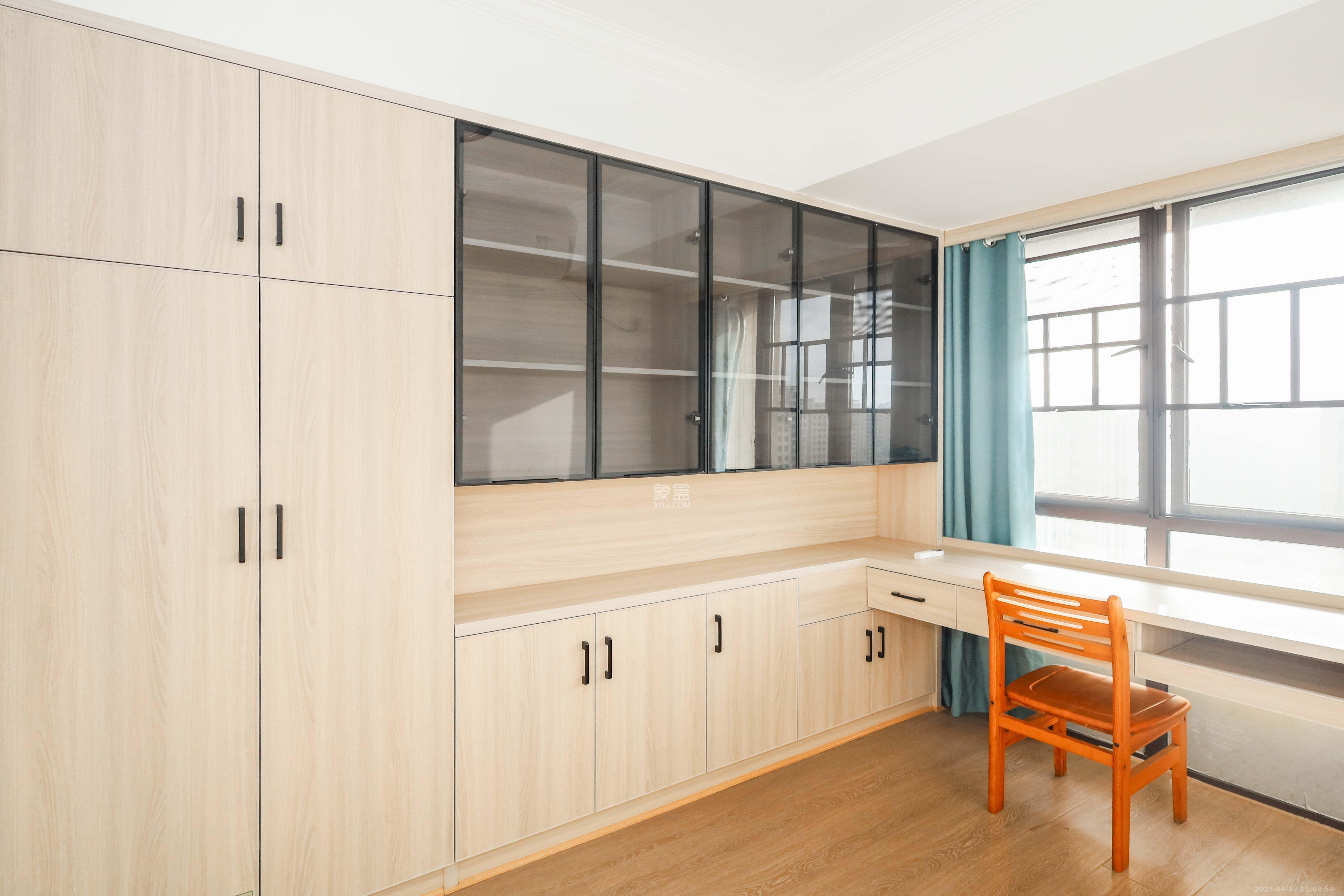 和泓梅溪四季 3室2厅2卫 2700.0元/月 和泓梅溪四季 3室2厅2卫 2700.0元/月室内图