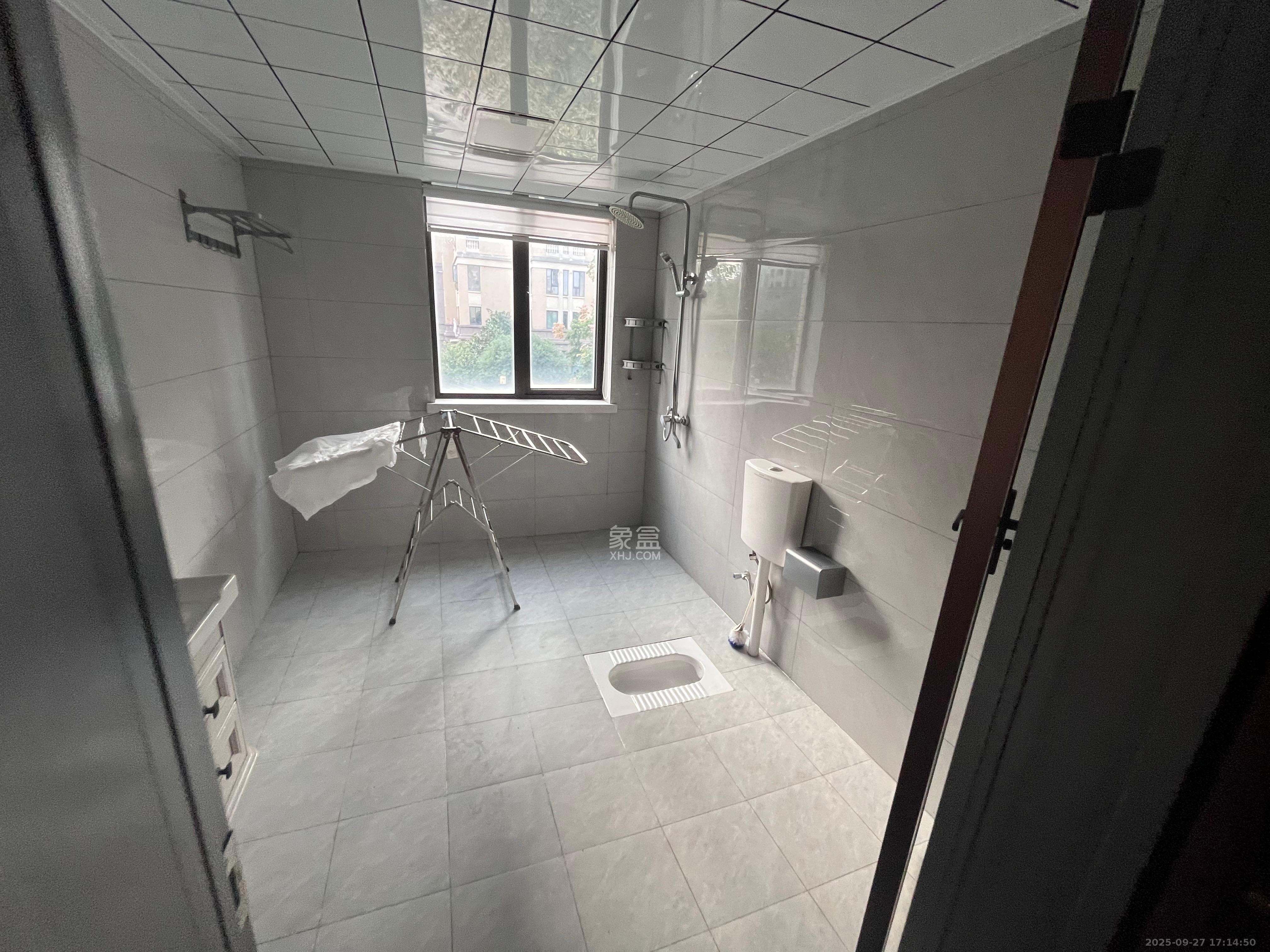 湘水郡(兴旺小爱同学) 4室2厅2卫 2700.0元/月 湘水郡(兴旺小爱同学) 4室2厅2卫 2700.0元/月室内图