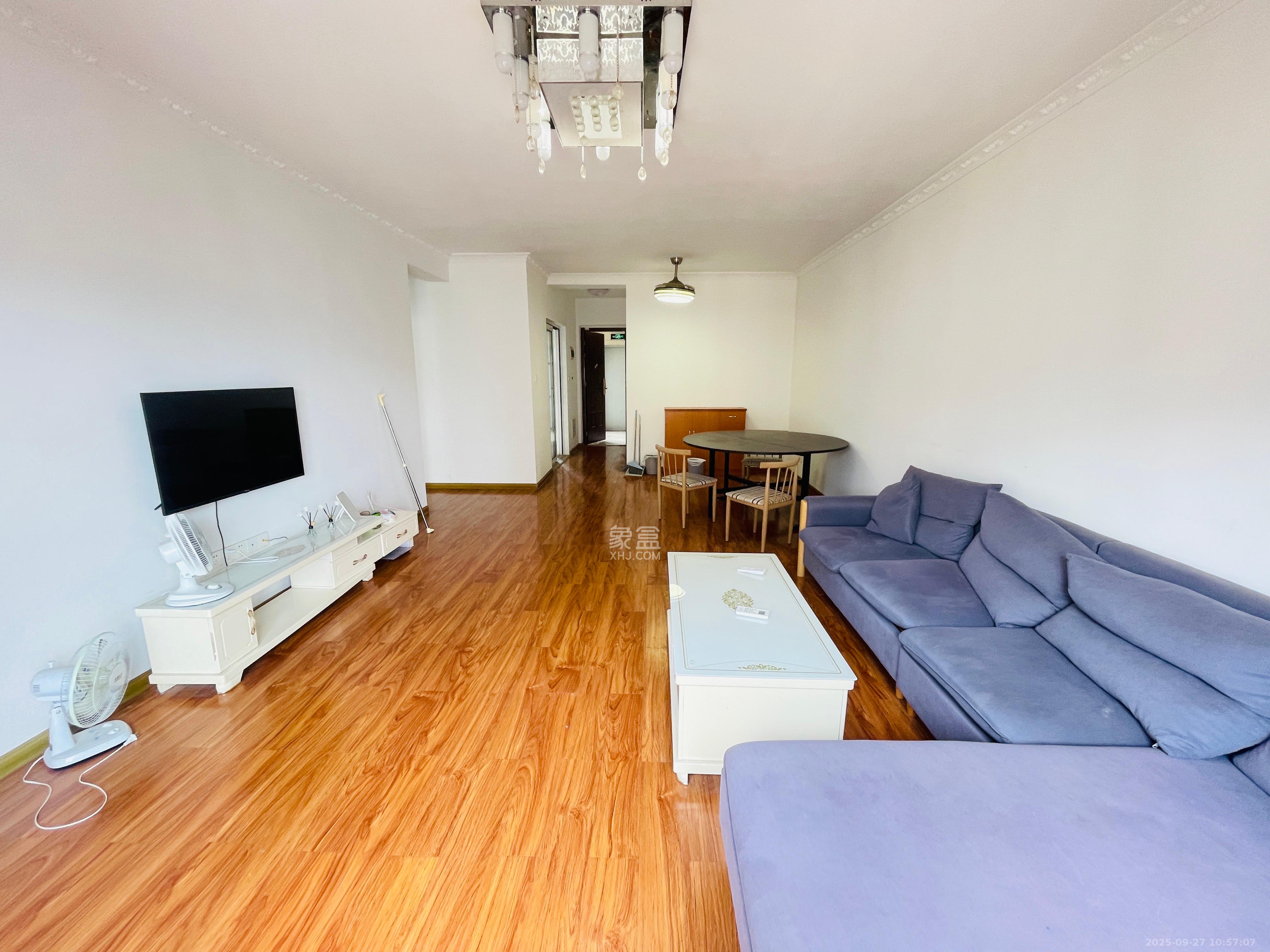 兰亭都荟(璟峰苑) 3室2厅2卫 3300.0元/月 兰亭都荟(璟峰苑) 3室2厅2卫 3300.0元/月室内图