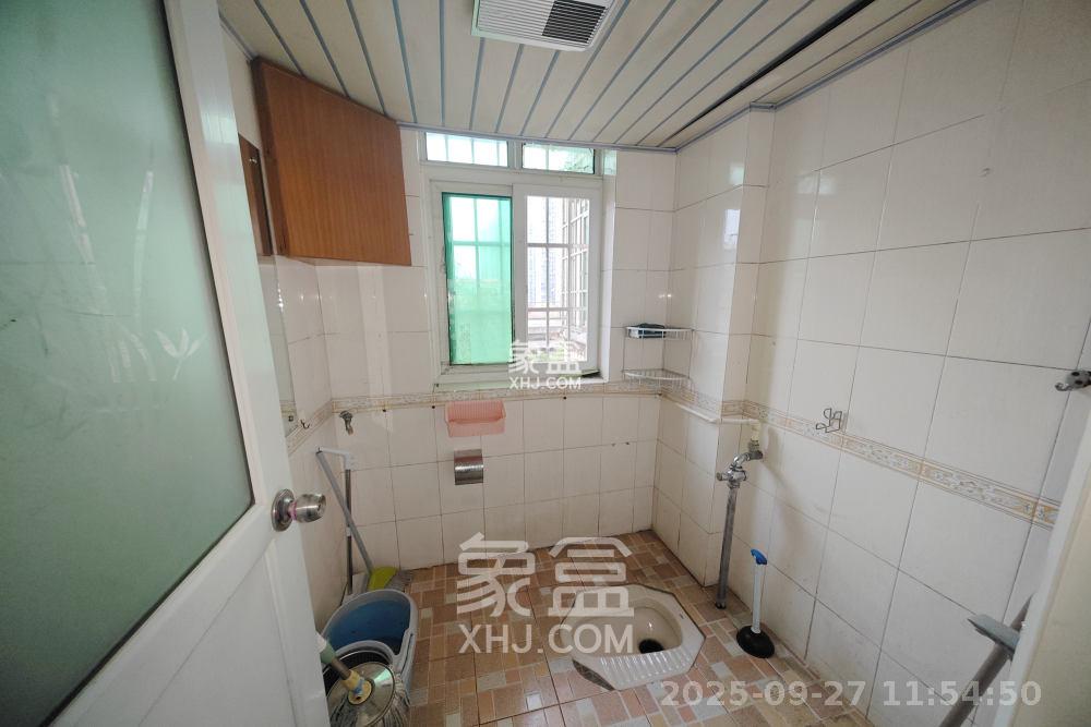 今利园 3室2厅2卫 2400.0元/月 今利园 3室2厅2卫 2400.0元/月室内图