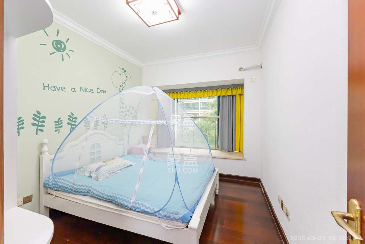 恒大名都 4室2厅2卫 78.8万 恒大名都 4室2厅2卫 78.8万卧室