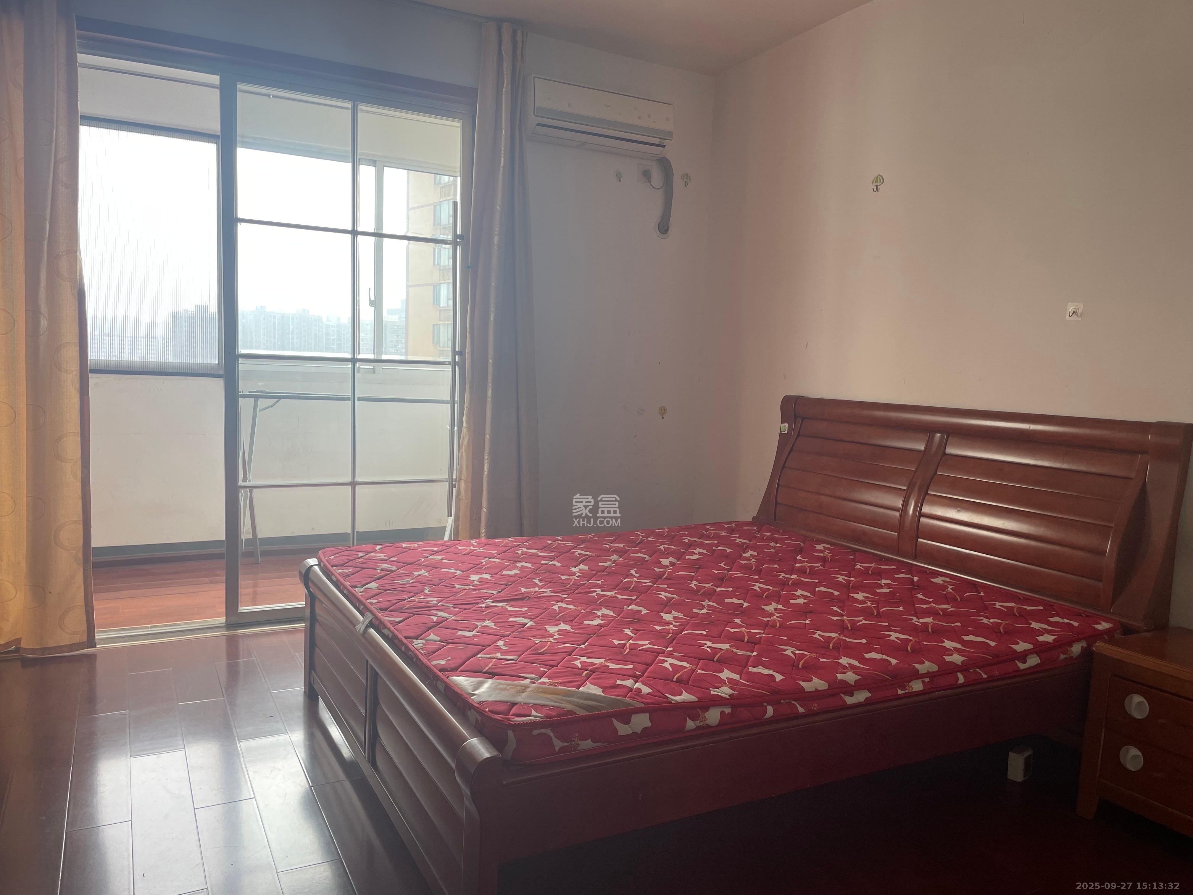 桔香鑫城 4室2厅2卫 2000.0元/月 桔香鑫城 4室2厅2卫 2000.0元/月室内图