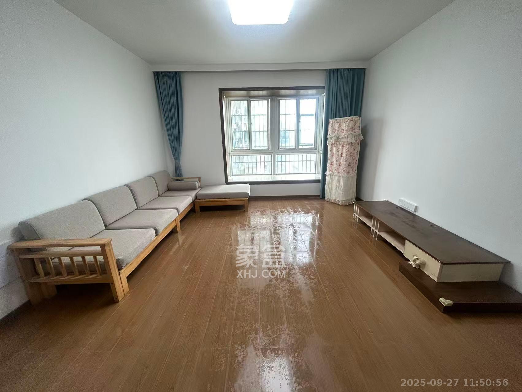 滨湖嘉园(湖滨小区) 2室2厅1卫 2800.0元/月 滨湖嘉园(湖滨小区) 2室2厅1卫 2800.0元/月室内图