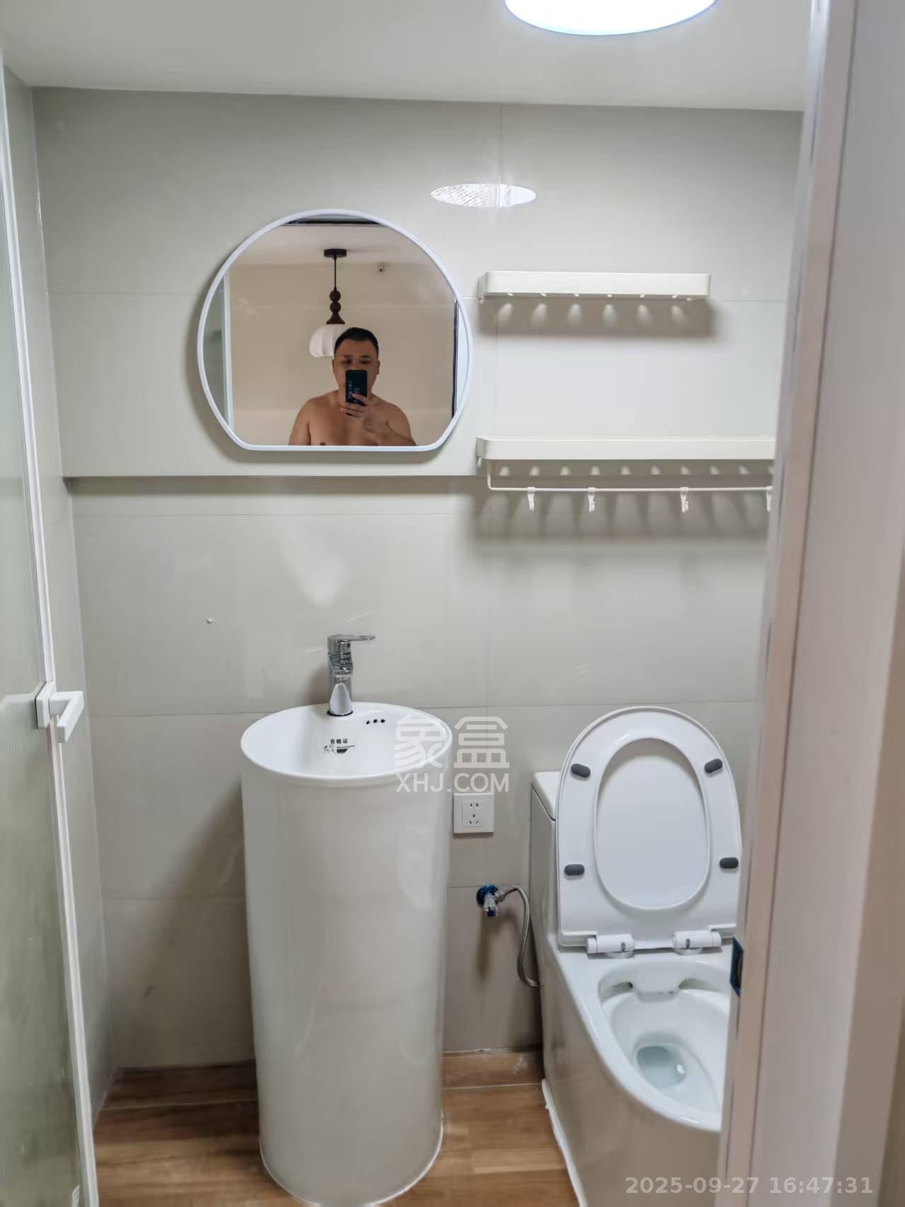 建发养云 2室1厅1卫 3100.0元/月 建发养云 2室1厅1卫 3100.0元/月室内图