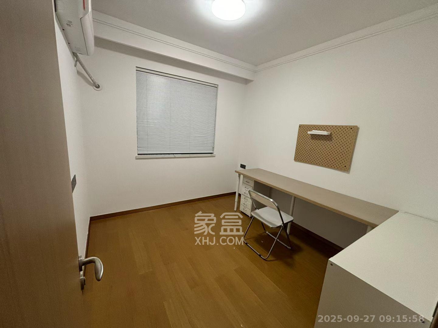 旭辉雨花郡  3室2厅2卫    4100.0元/月室内图