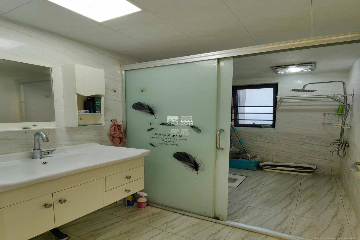 中建梅溪湖中心  3室2厅2卫    3400.0元/月 中建梅溪湖中心  3室2厅2卫    3400.0元/月室内图