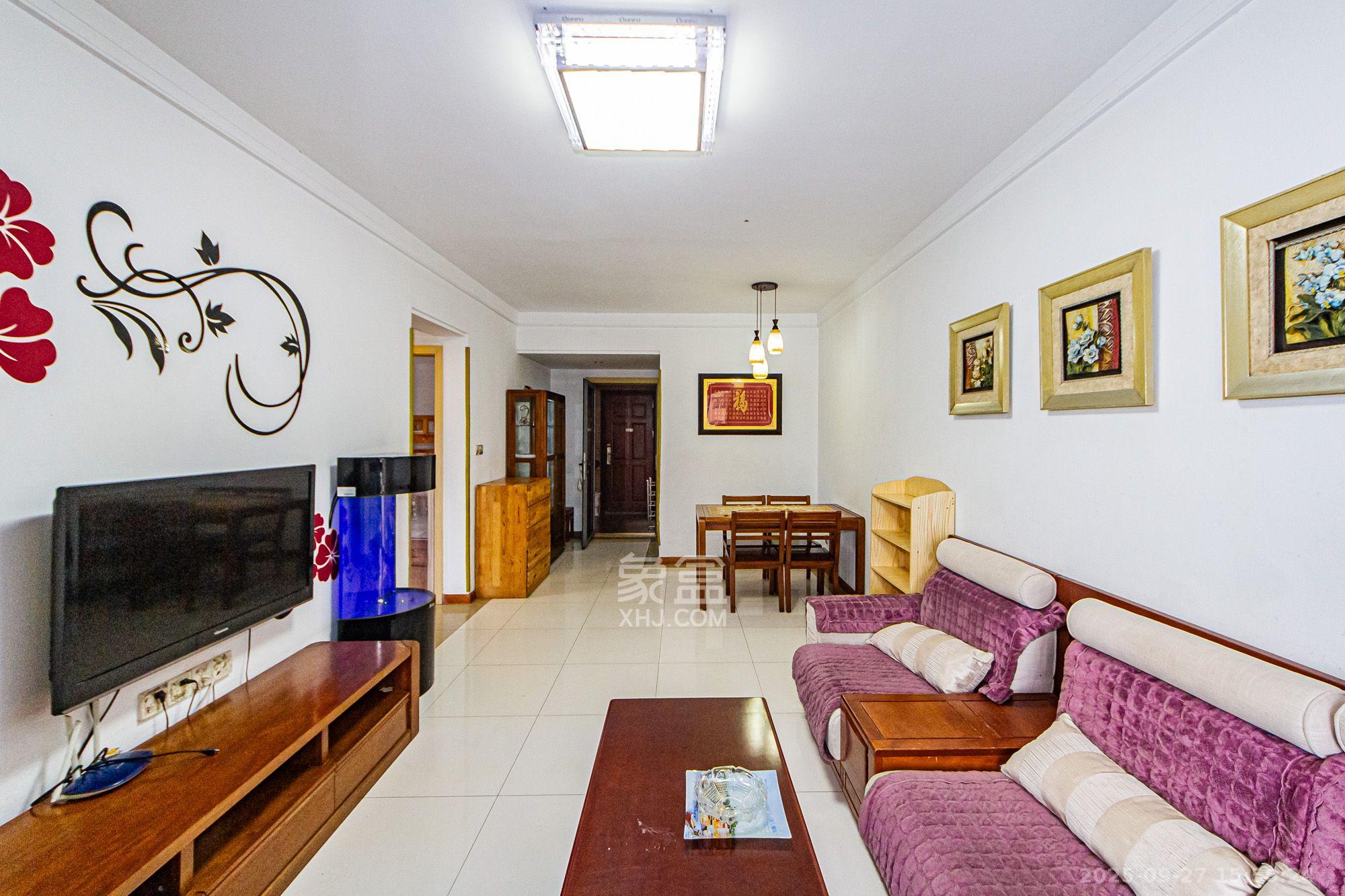 珠江花城三期锦鲤 2室2厅1卫 2000.0元/月 珠江花城三期锦鲤 2室2厅1卫 2000.0元/月室内图