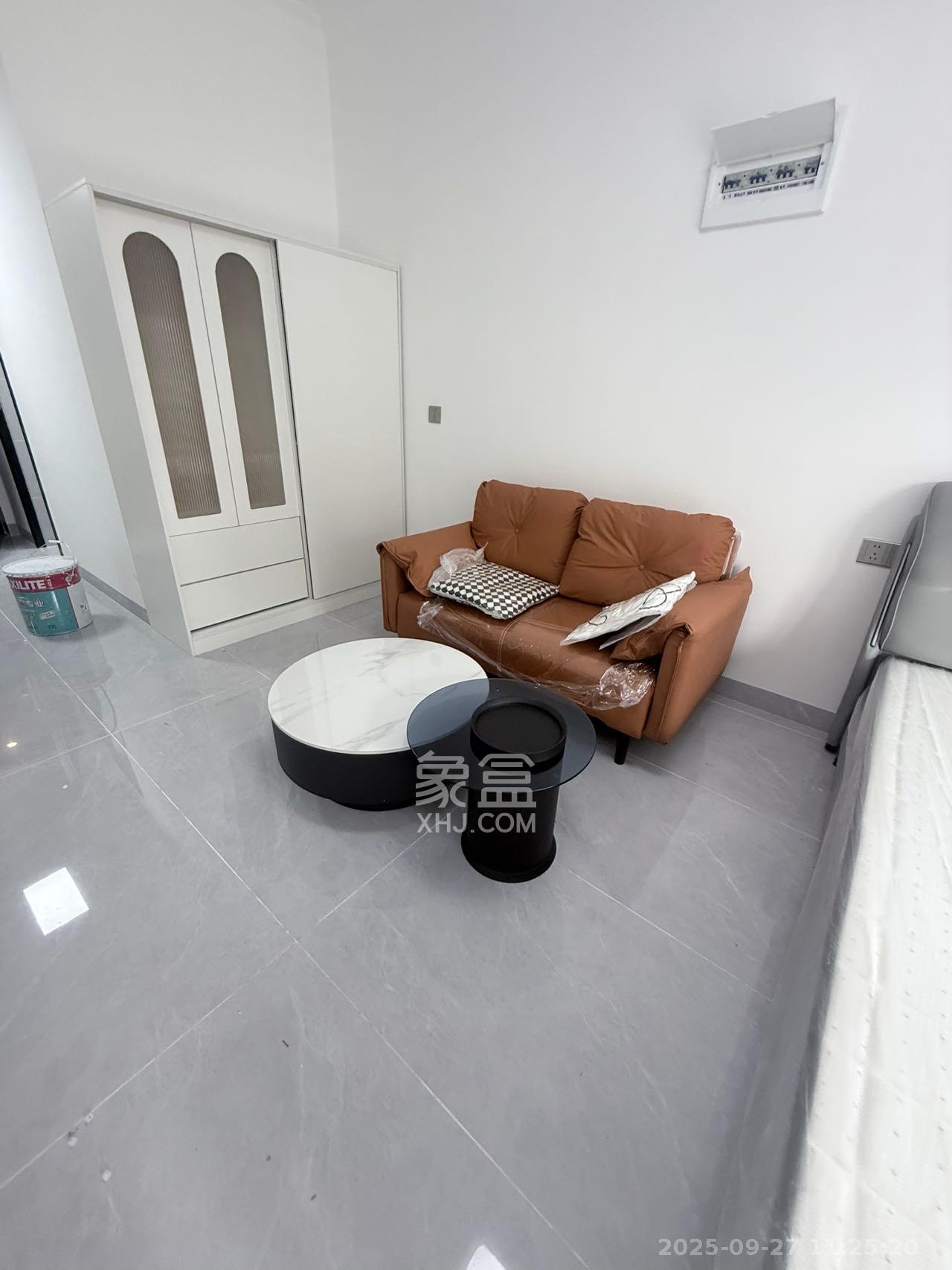 建发玖洲观澜 1室1厅1卫 1400.0元/月 建发玖洲观澜 1室1厅1卫 1400.0元/月室内图