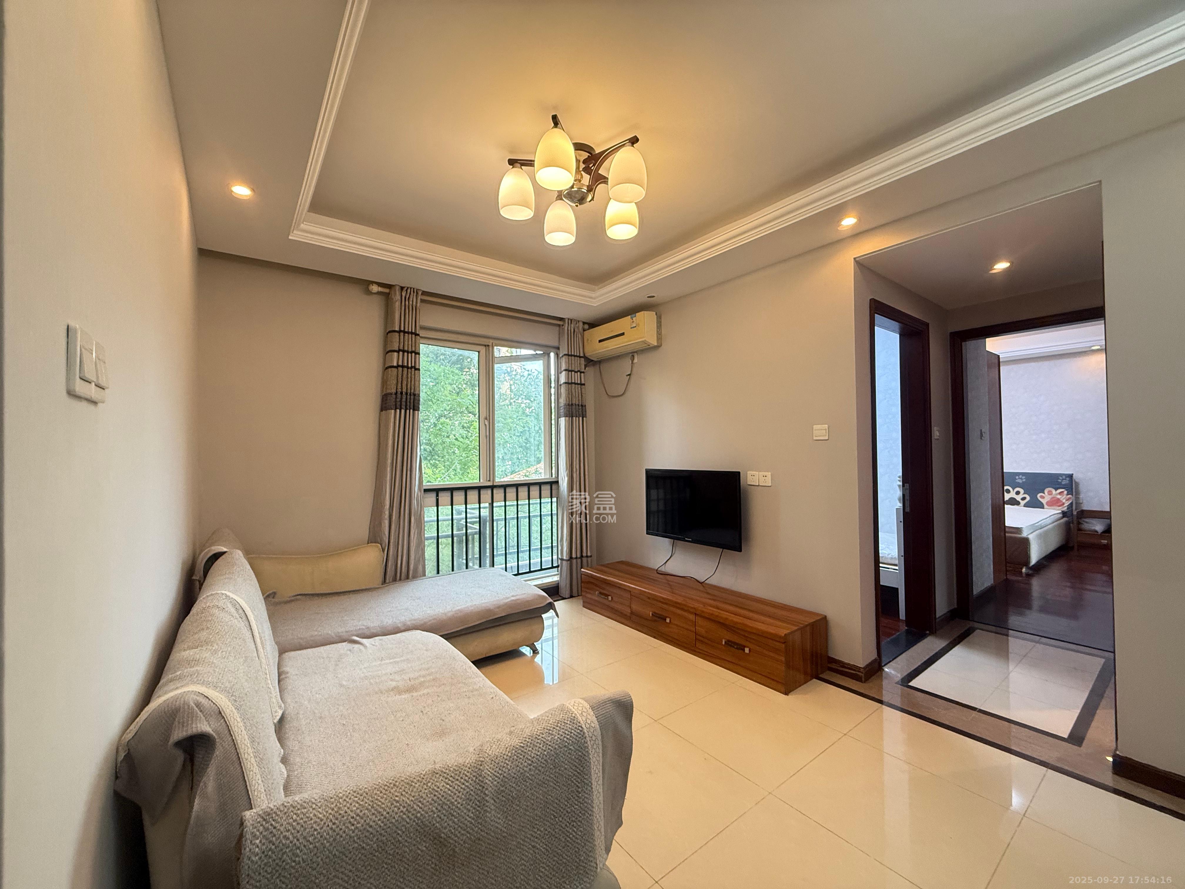 郡原居里 2室2厅1卫 1500.0元/月 郡原居里 2室2厅1卫 1500.0元/月室内图