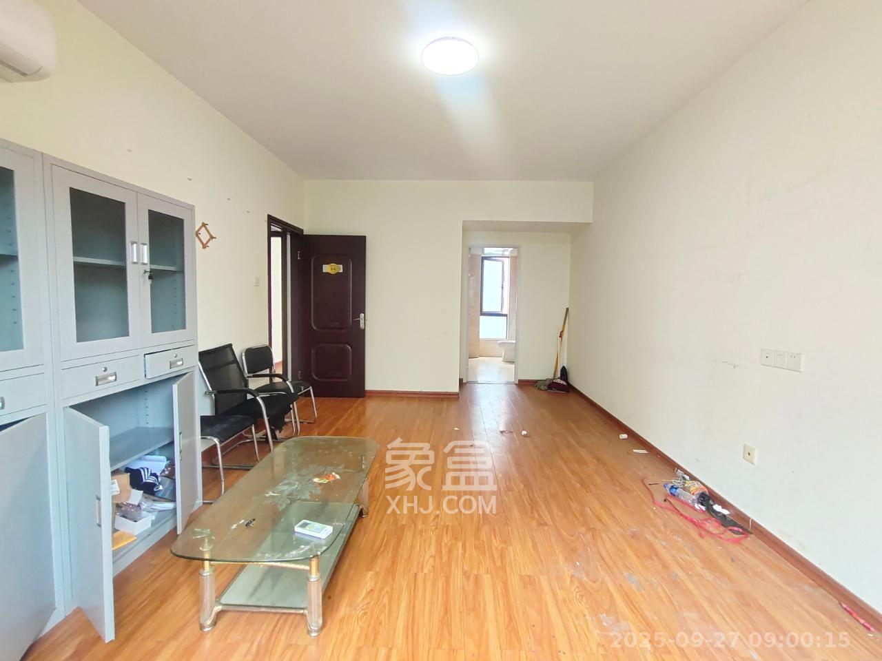 达美D6区 4室2厅2卫 3200.0元/月 达美D6区 4室2厅2卫 3200.0元/月室内图