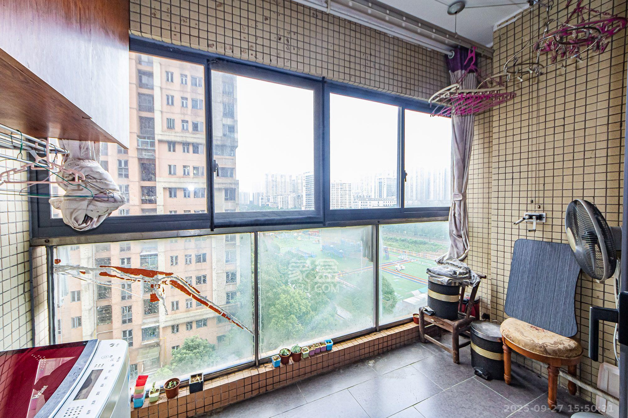 珠江花城三期锦鲤 2室2厅1卫 2000.0元/月 珠江花城三期锦鲤 2室2厅1卫 2000.0元/月室内图