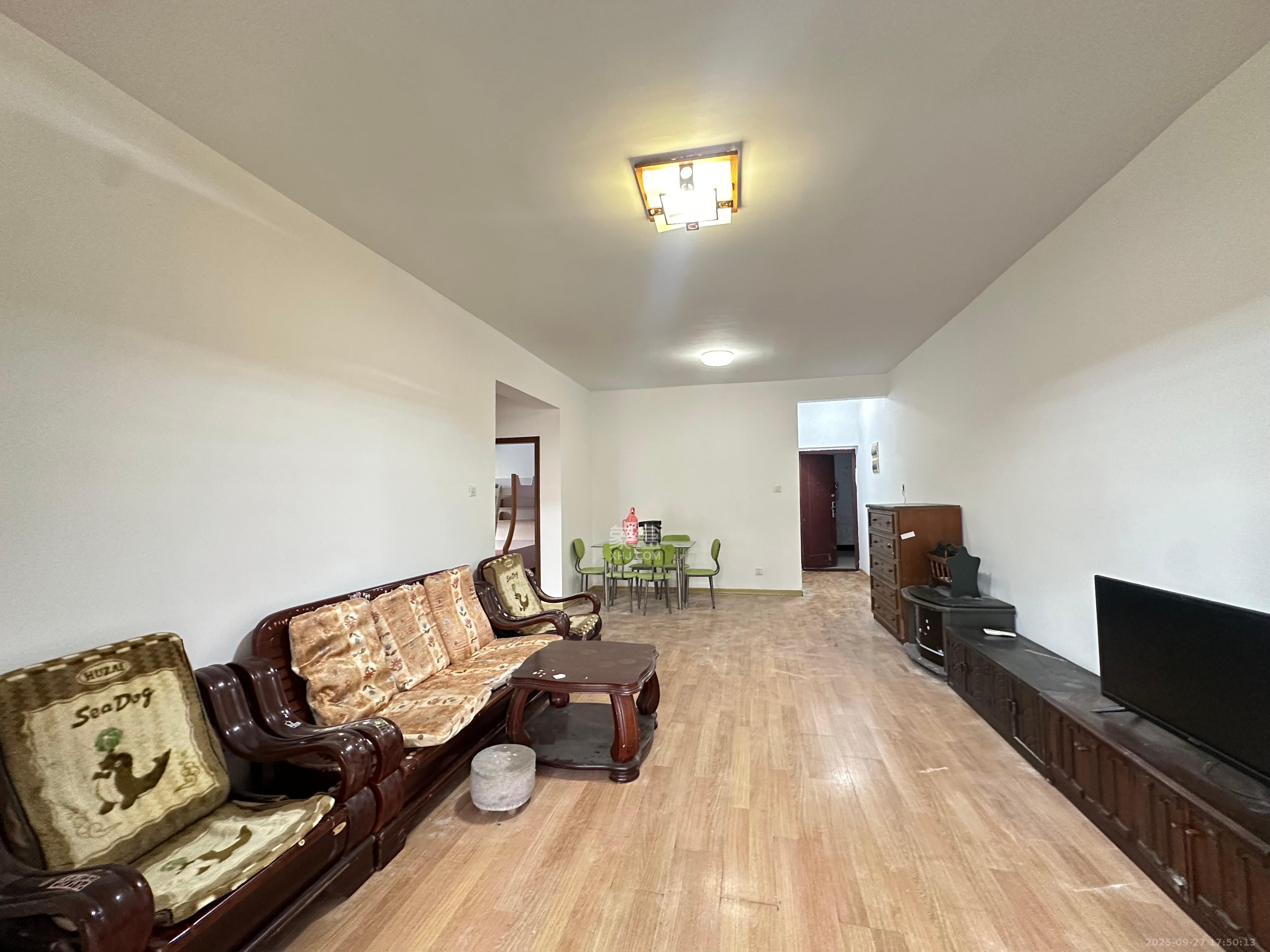 松雅湖畔 3室2厅1卫 1350.0元/月 松雅湖畔 3室2厅1卫 1350.0元/月室内图