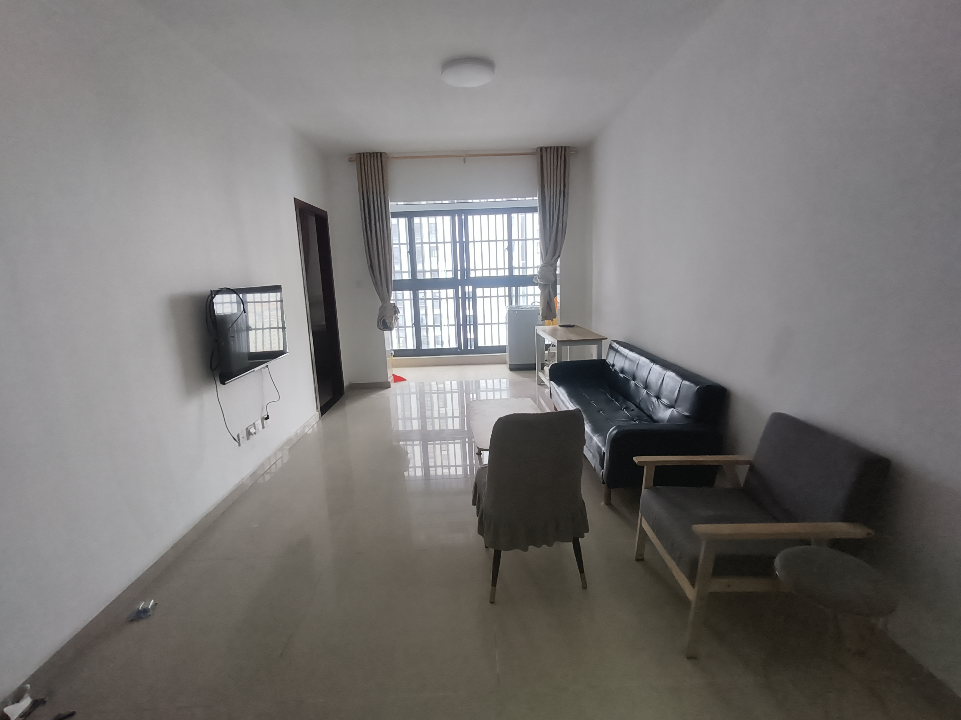 中交夏瑶雅苑 2室2厅1卫 2300.0元/月 中交夏瑶雅苑 2室2厅1卫 2300.0元/月室内图