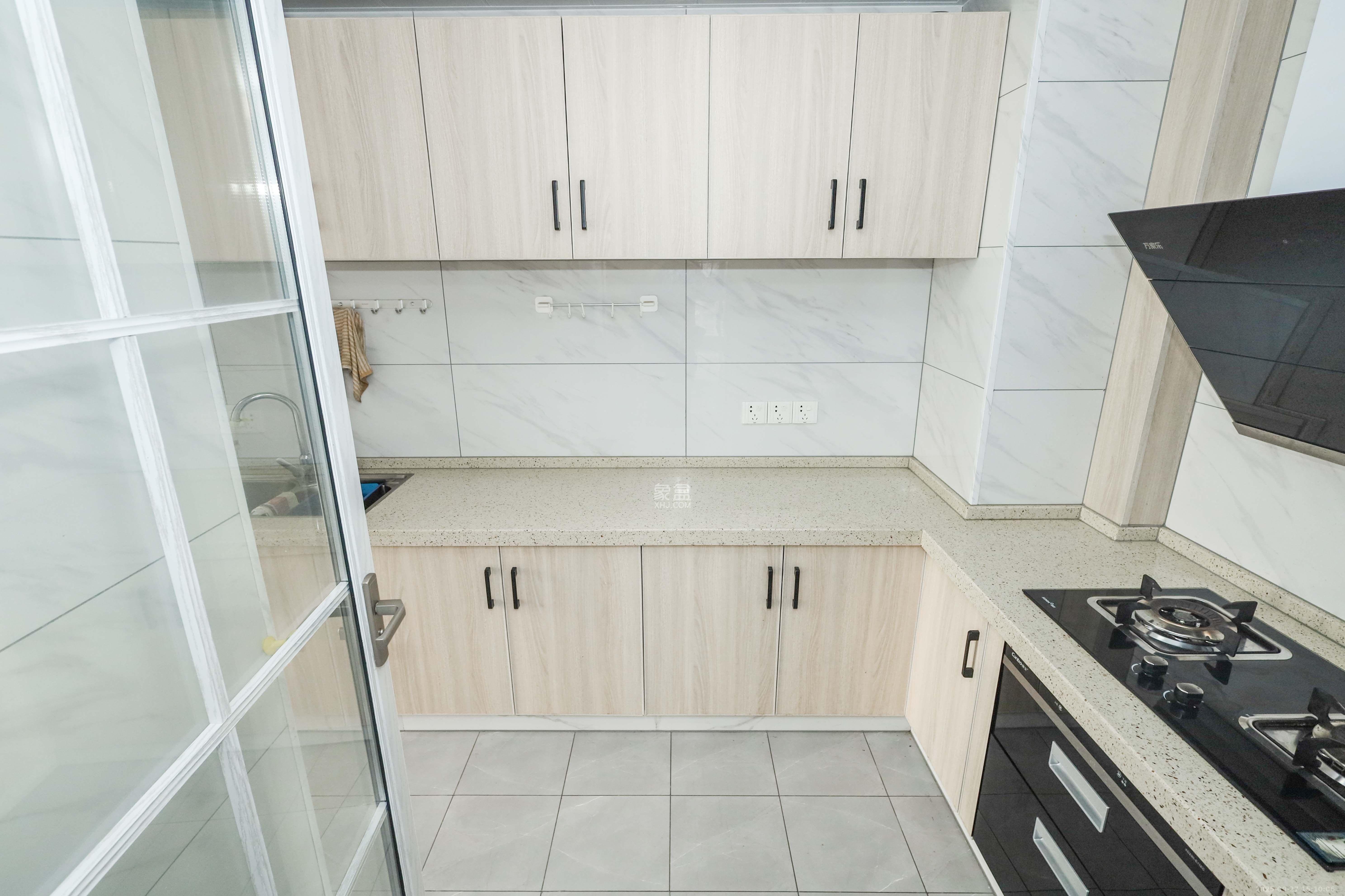 和泓梅溪四季  3室2厅2卫    2700.0元/月室内图