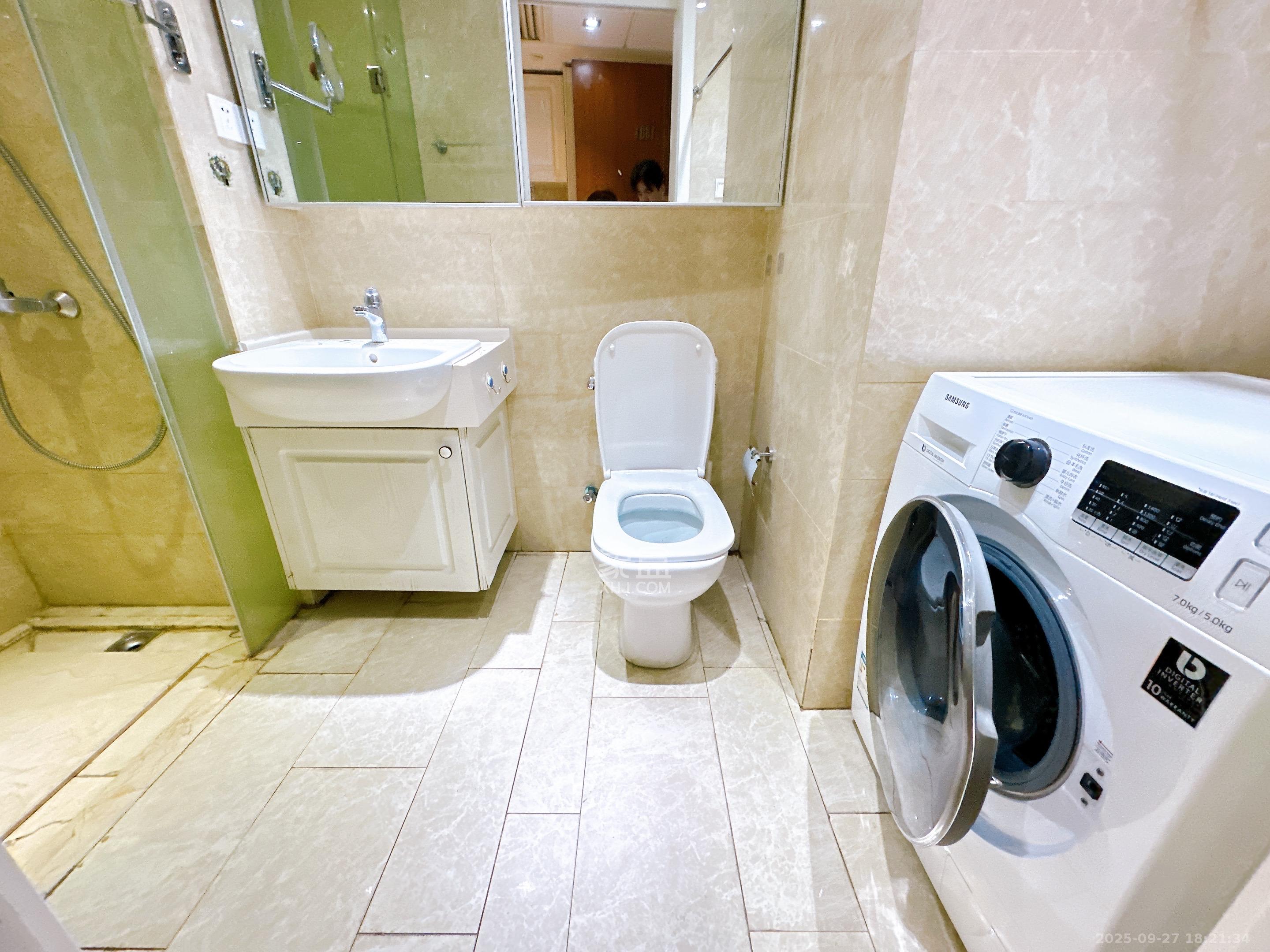 泊富公寓(泊富国际广场) 1室1厅1卫 2600.0元/月 泊富公寓(泊富国际广场) 1室1厅1卫 2600.0元/月室内图