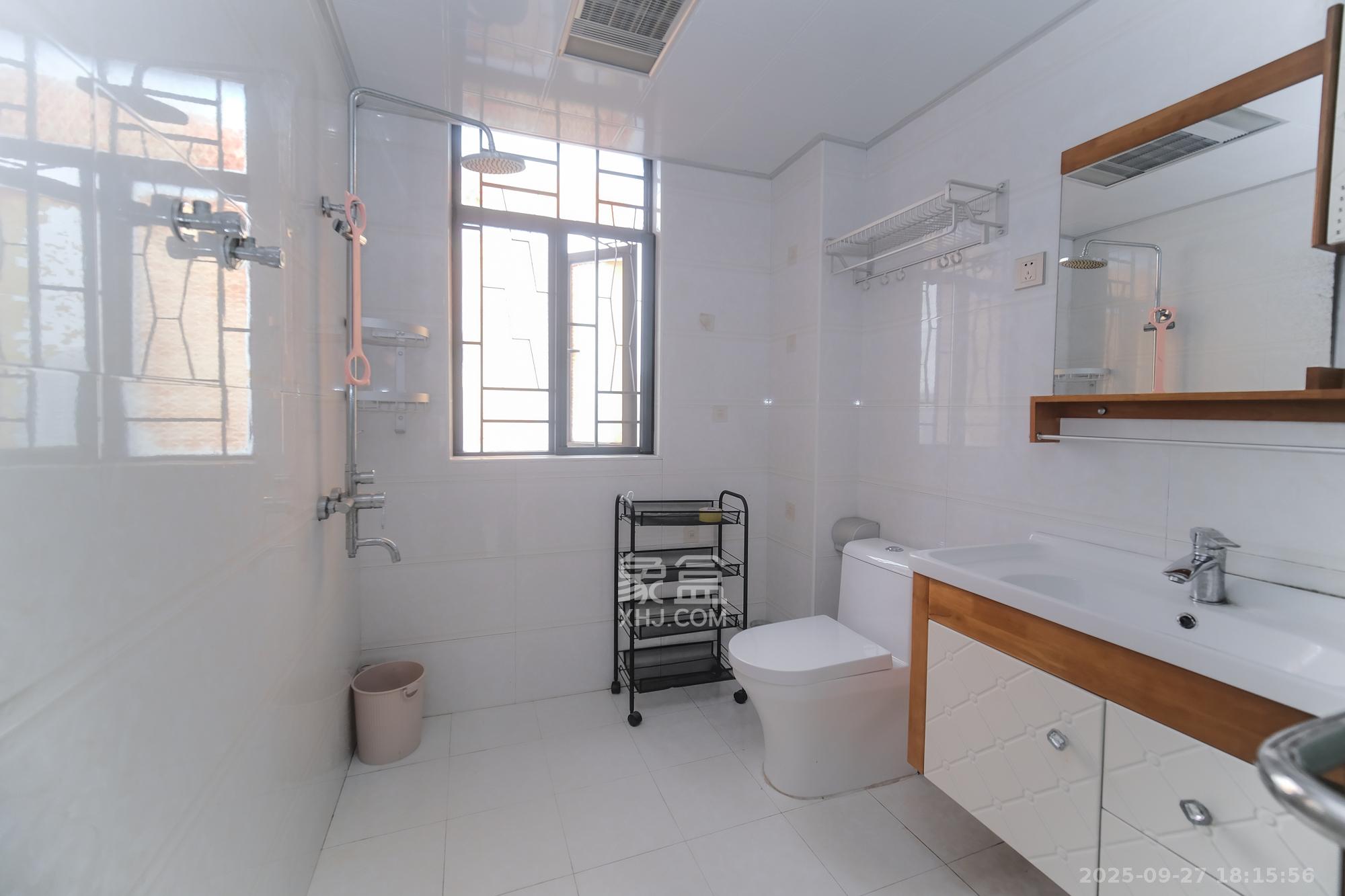 好望谷 3室2厅2卫 80.0万 好望谷 3室2厅2卫 80.0万卫生间