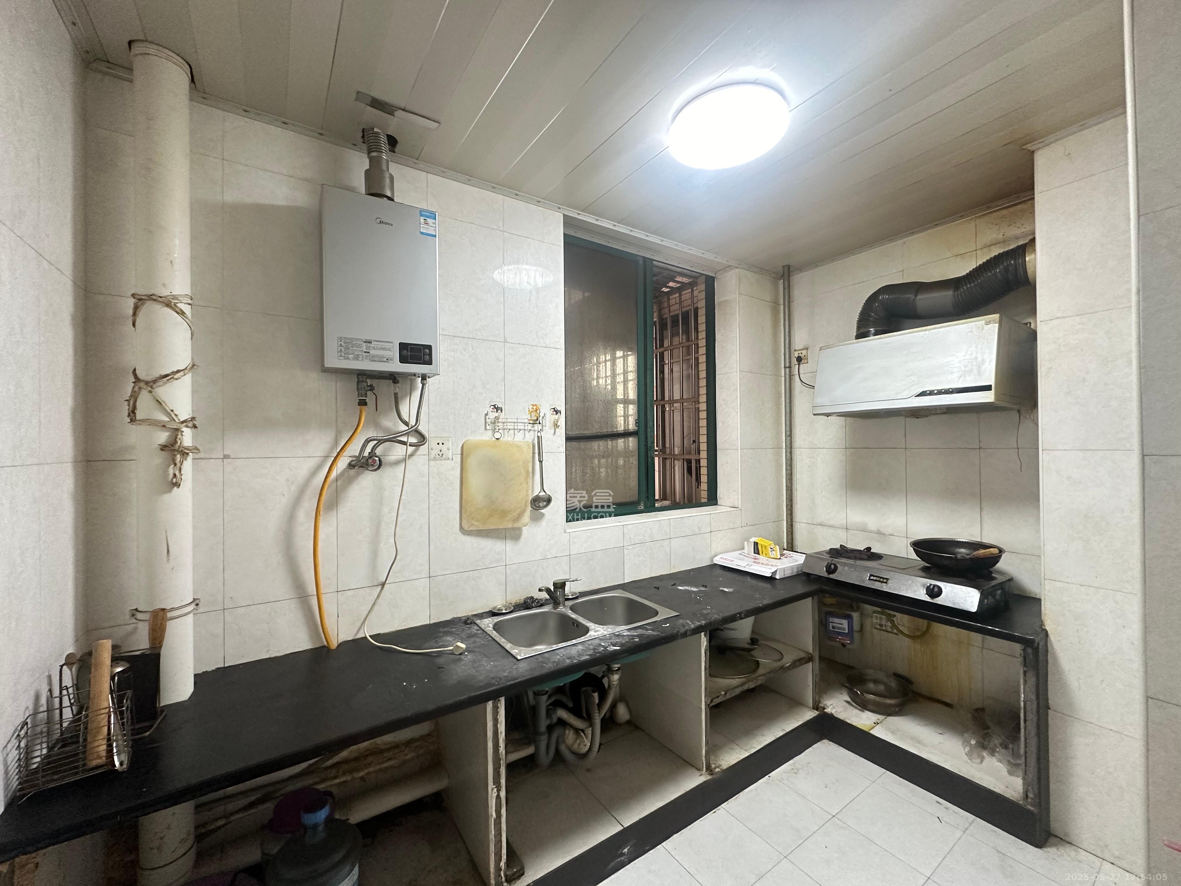 松雅湖畔 3室2厅1卫 1350.0元/月 松雅湖畔 3室2厅1卫 1350.0元/月室内图