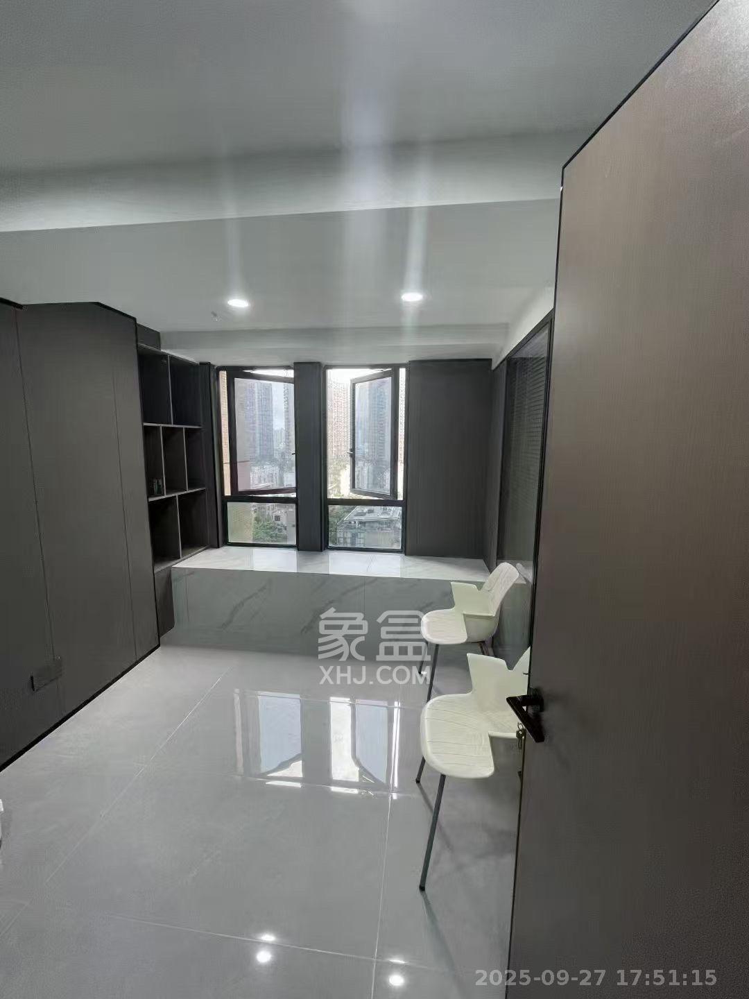 荣悦台  2室1厅1卫    2800.0元/月室内图