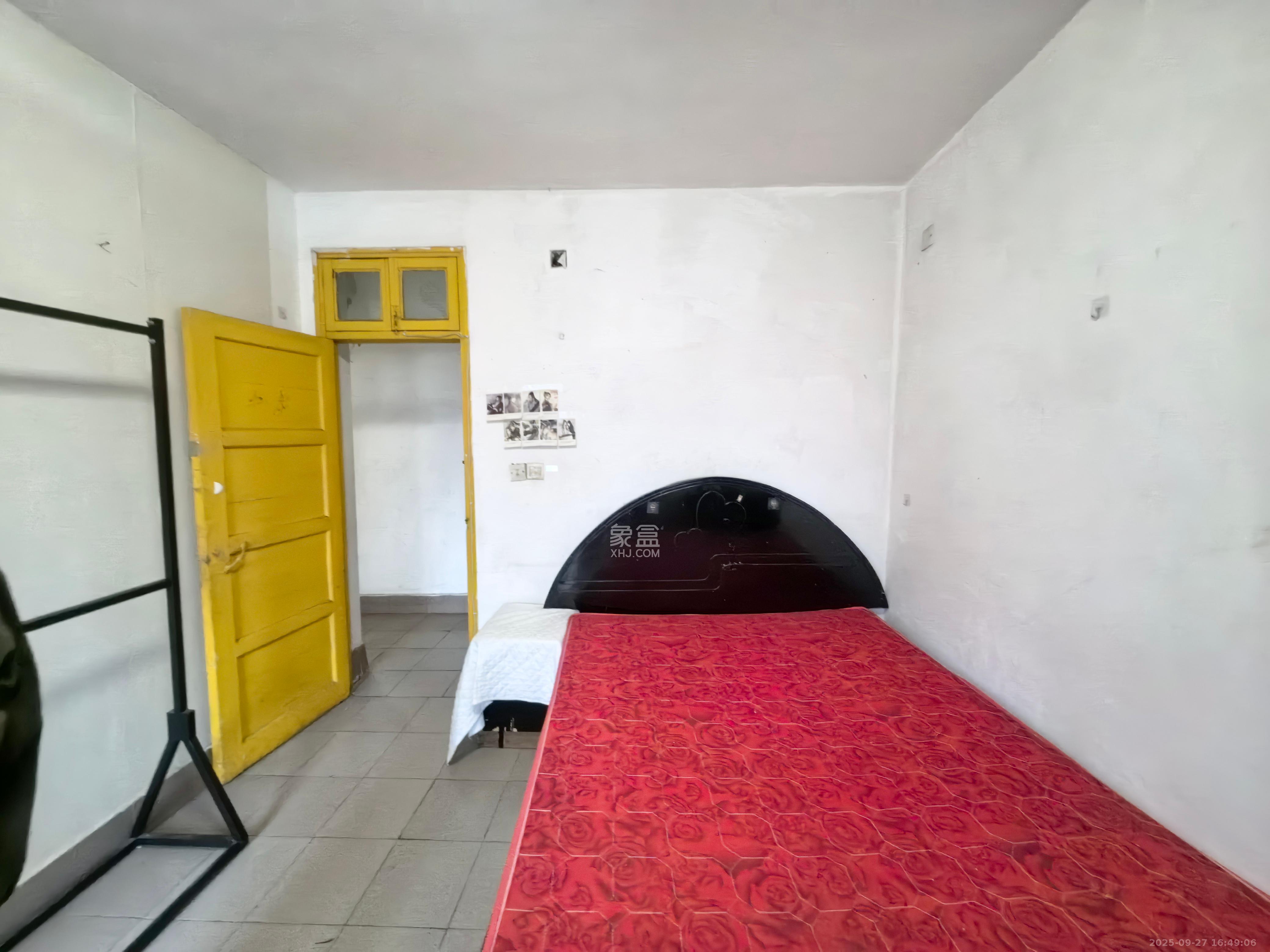 岳麓区教师村  3室2厅1卫    2200.0元/月室内图