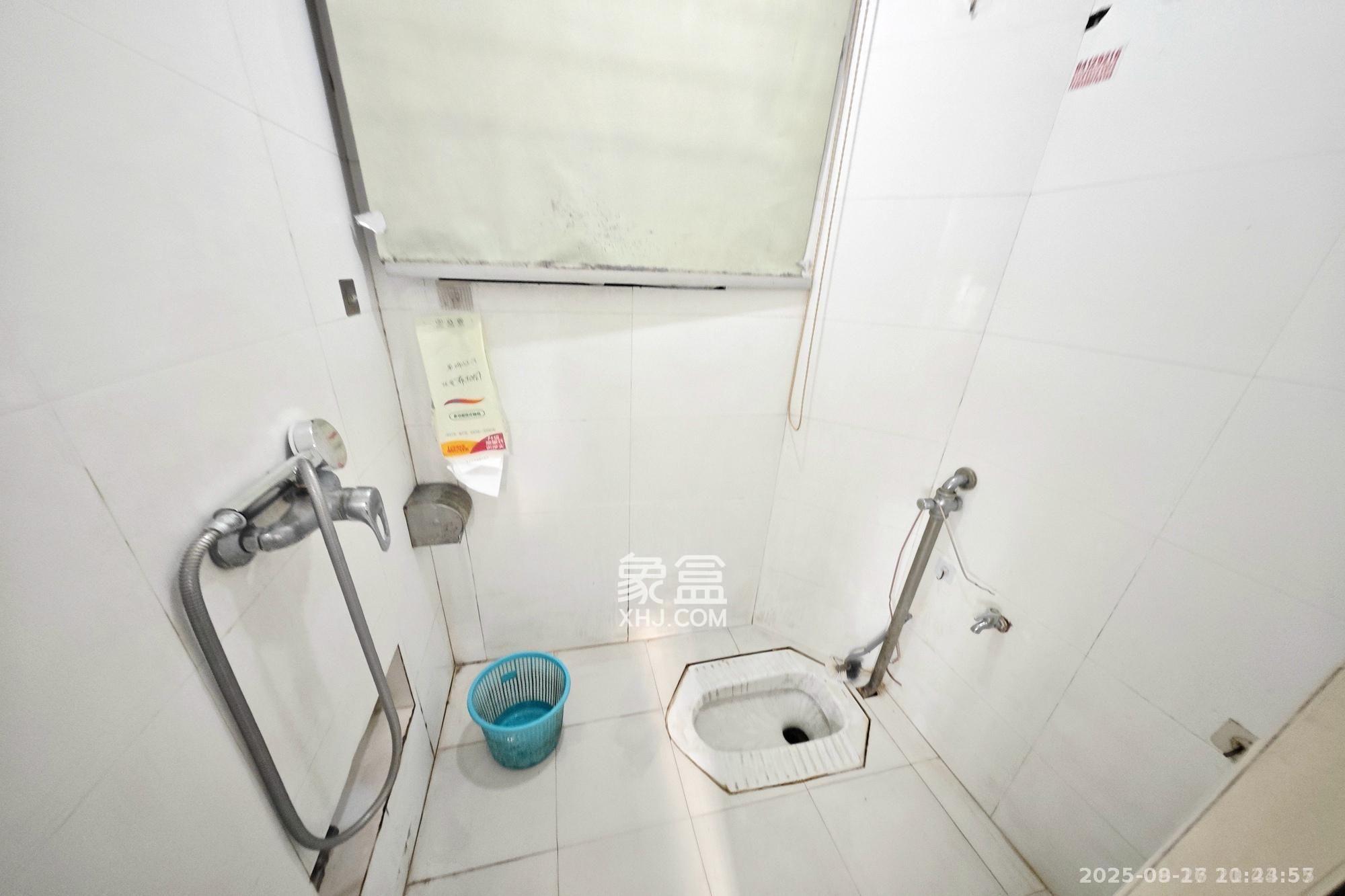 桂花二村  2室1厅1卫    1200.0元/月室内图