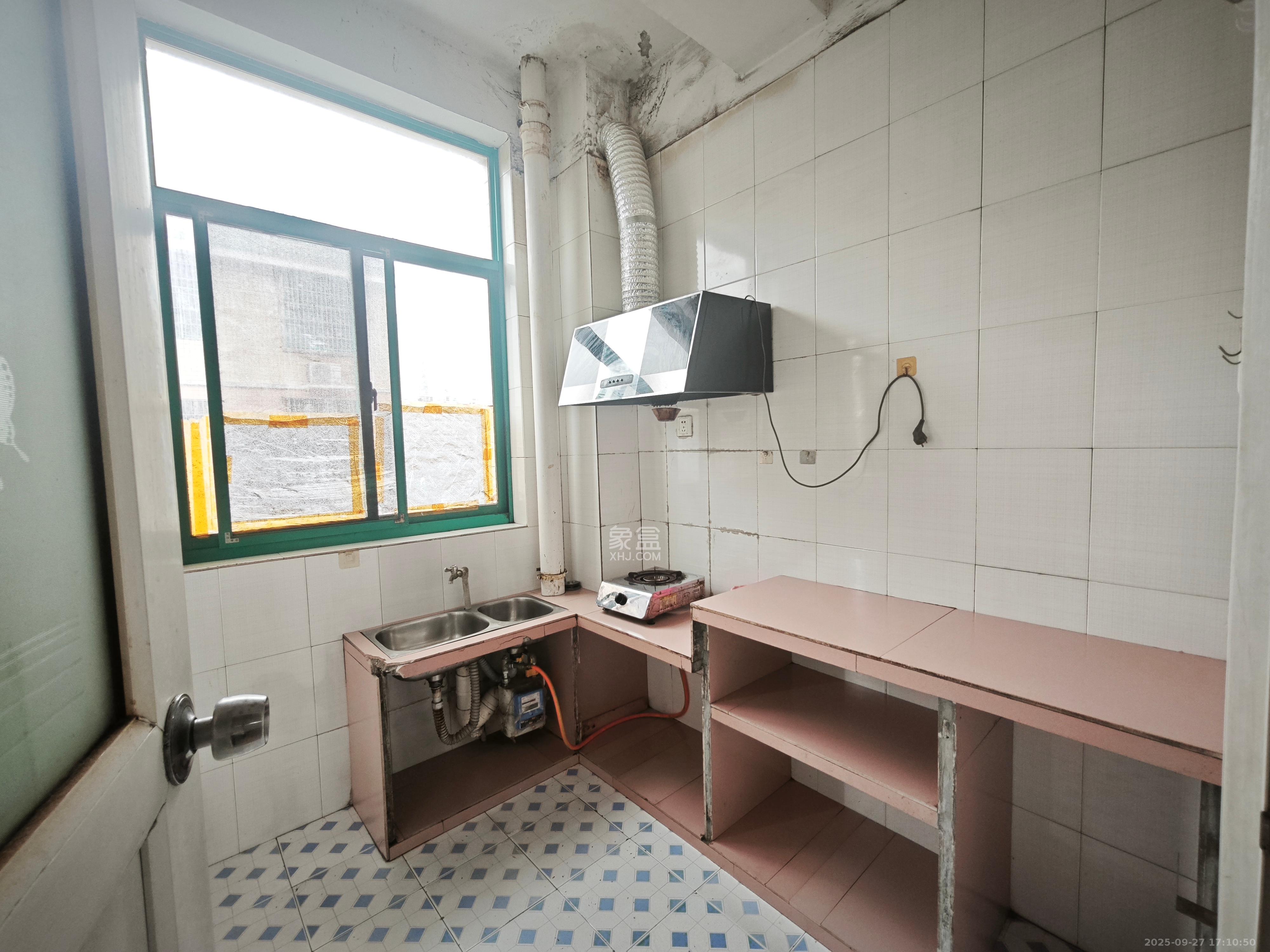 星沙国际物流园/泉星社区  1室1厅1卫    800.0元/月 星沙国际物流园/泉星社区  1室1厅1卫    800.0元/月室内图