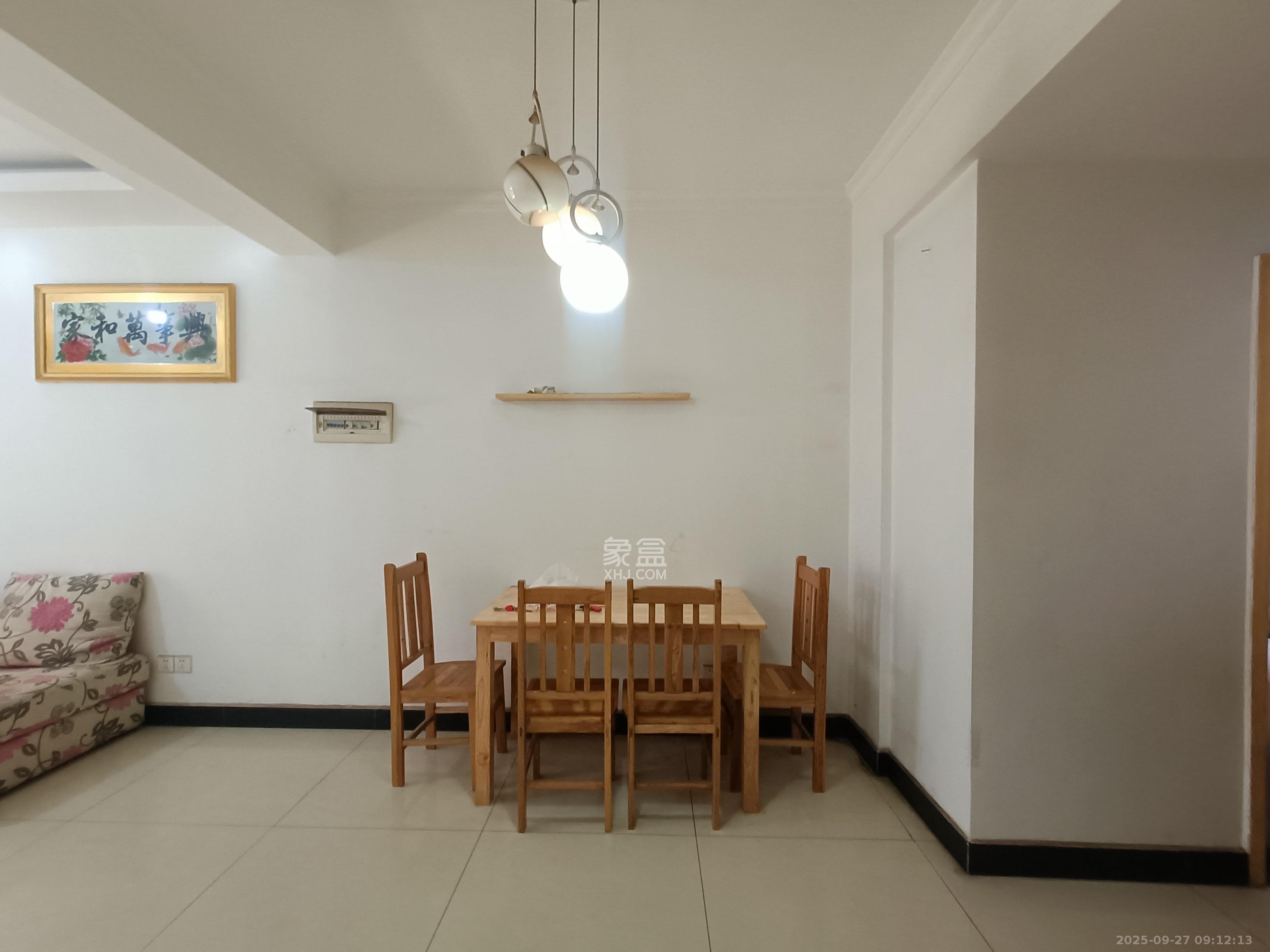 东门尚苑 2室2厅1卫 1500.0元/月 东门尚苑 2室2厅1卫 1500.0元/月室内图