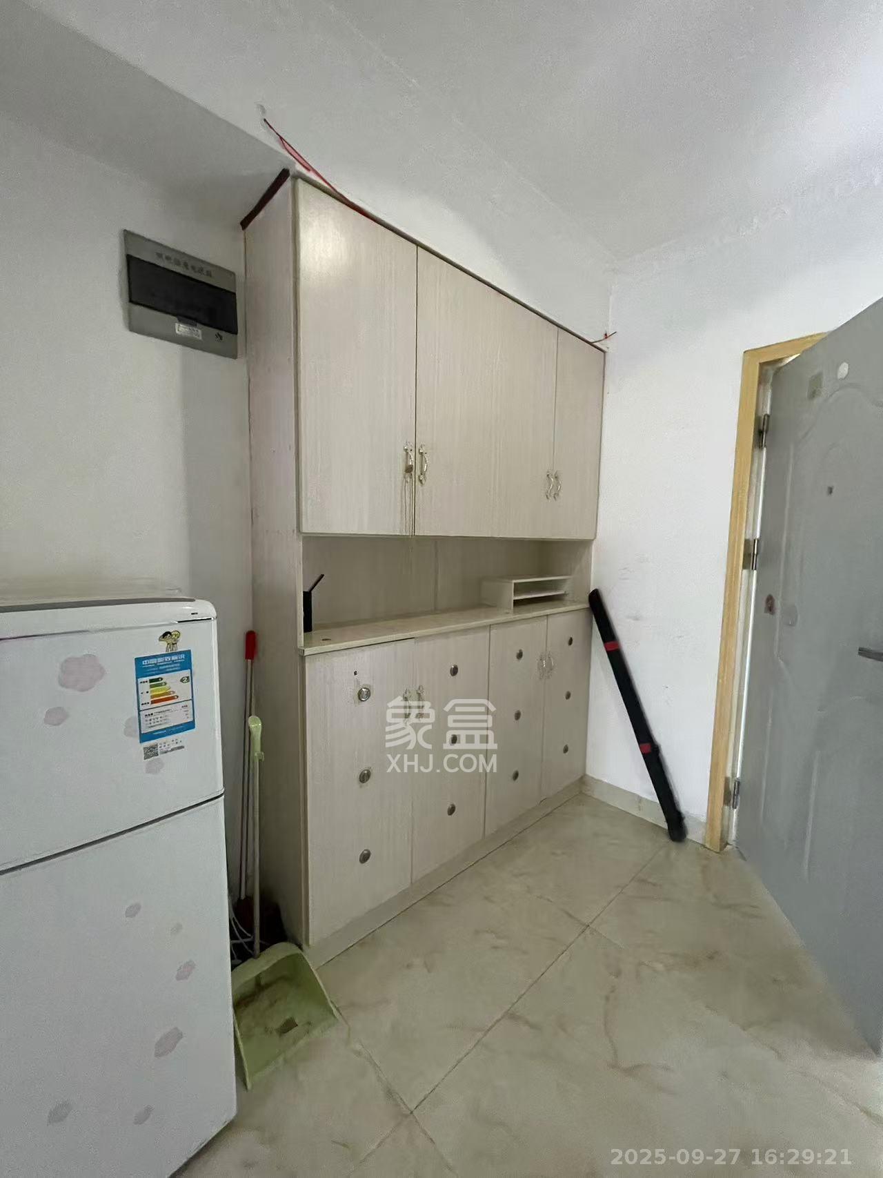 怡海星城 2室1厅1卫 1100.0元/月 怡海星城 2室1厅1卫 1100.0元/月室内图