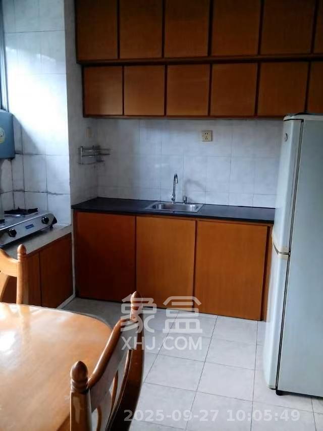 动力南苑 2室2厅1卫 1700.0元/月 动力南苑 2室2厅1卫 1700.0元/月室内图