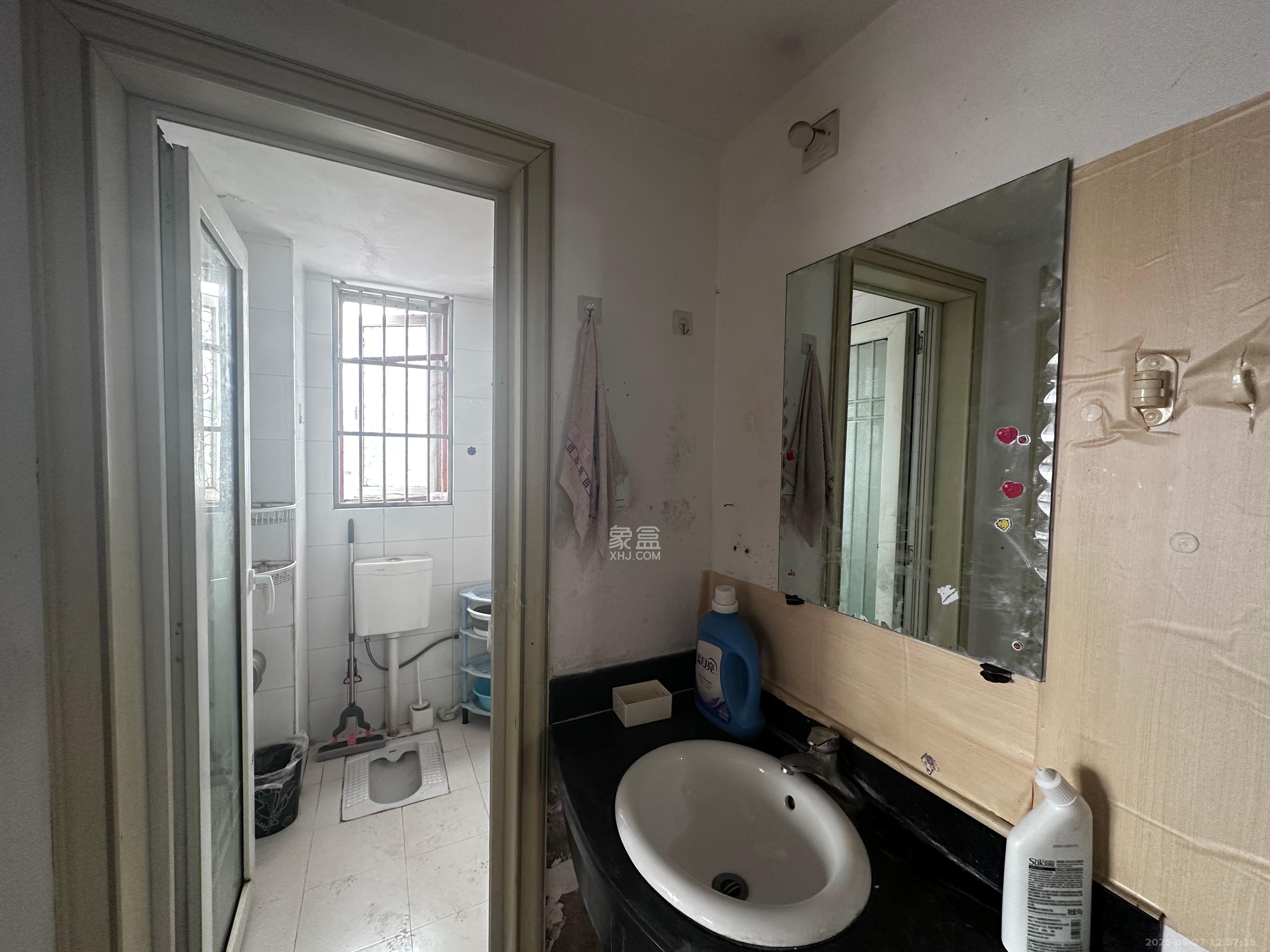 星典时代 2室2厅1卫 1680.0元/月 星典时代 2室2厅1卫 1680.0元/月室内图