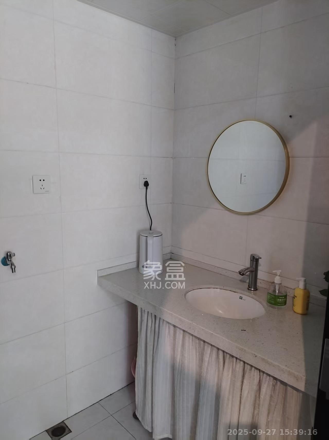 北辰三角洲B1E1区 1室1厅1卫 4200.0元/月 北辰三角洲B1E1区 1室1厅1卫 4200.0元/月室内图