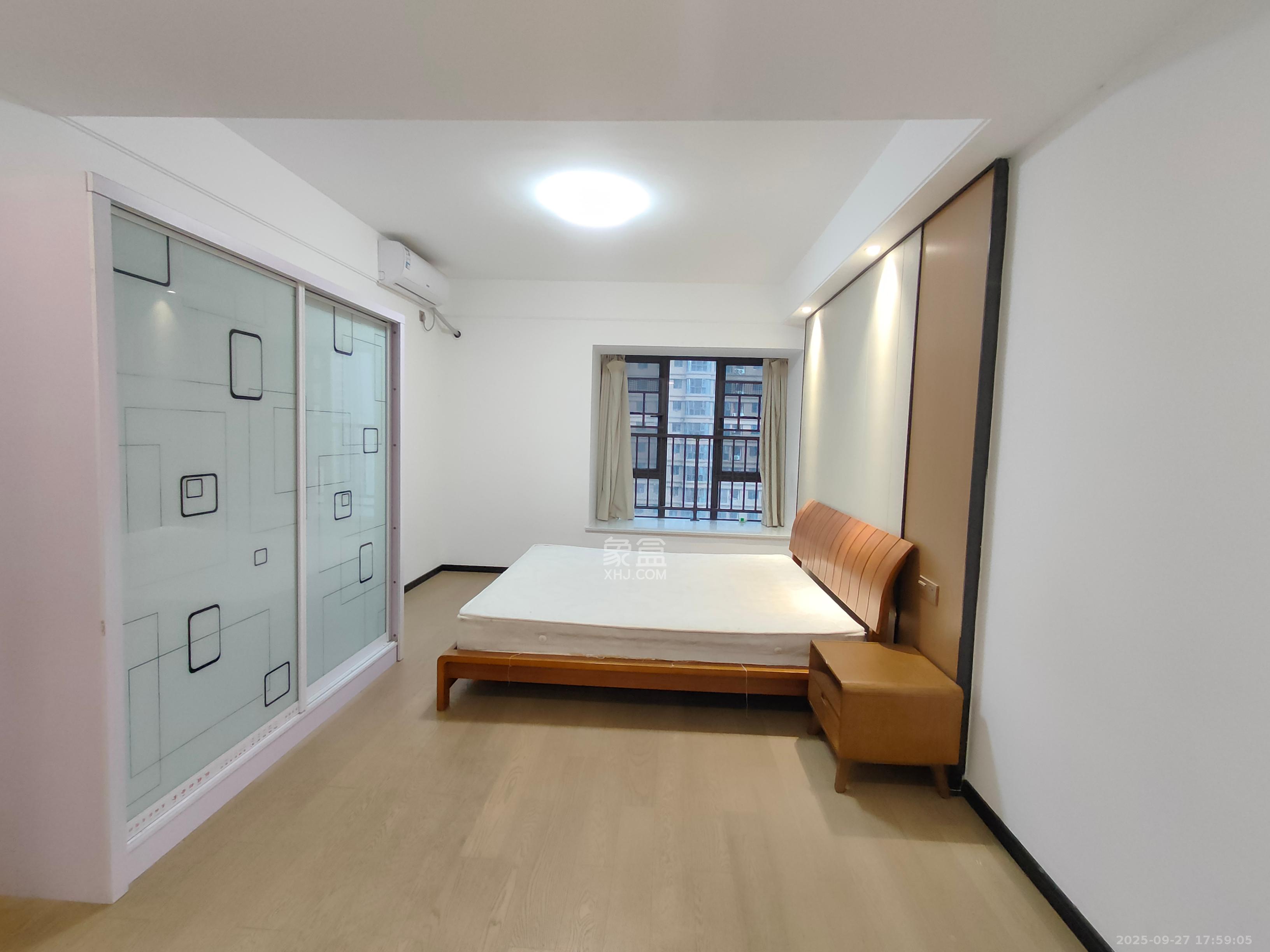 润和美郡（润和紫郡五期）  4室2厅2卫    2500.0元/月室内图