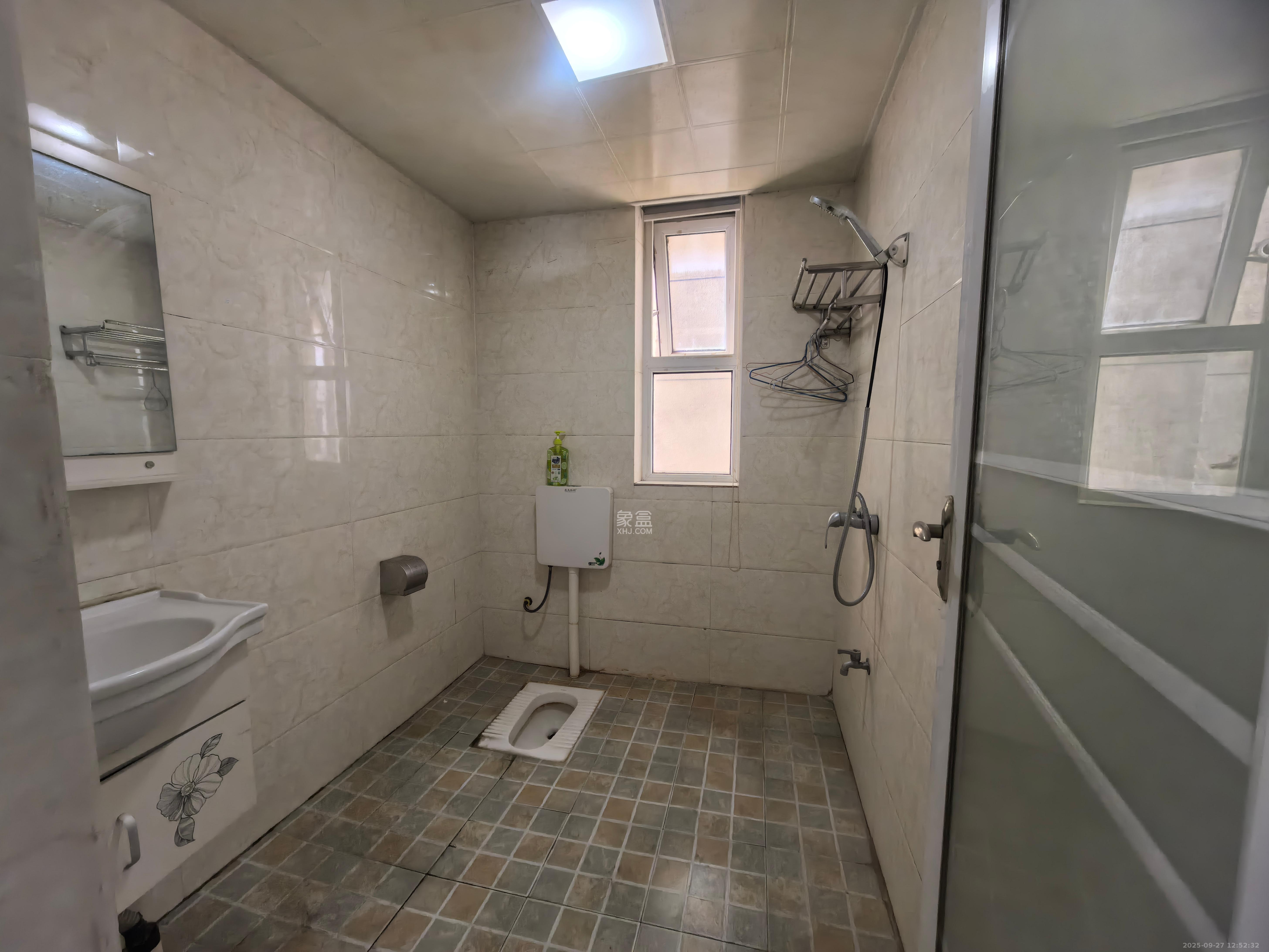 当代滨江MOMA 3室2厅1卫 2800.0元/月 当代滨江MOMA 3室2厅1卫 2800.0元/月室内图