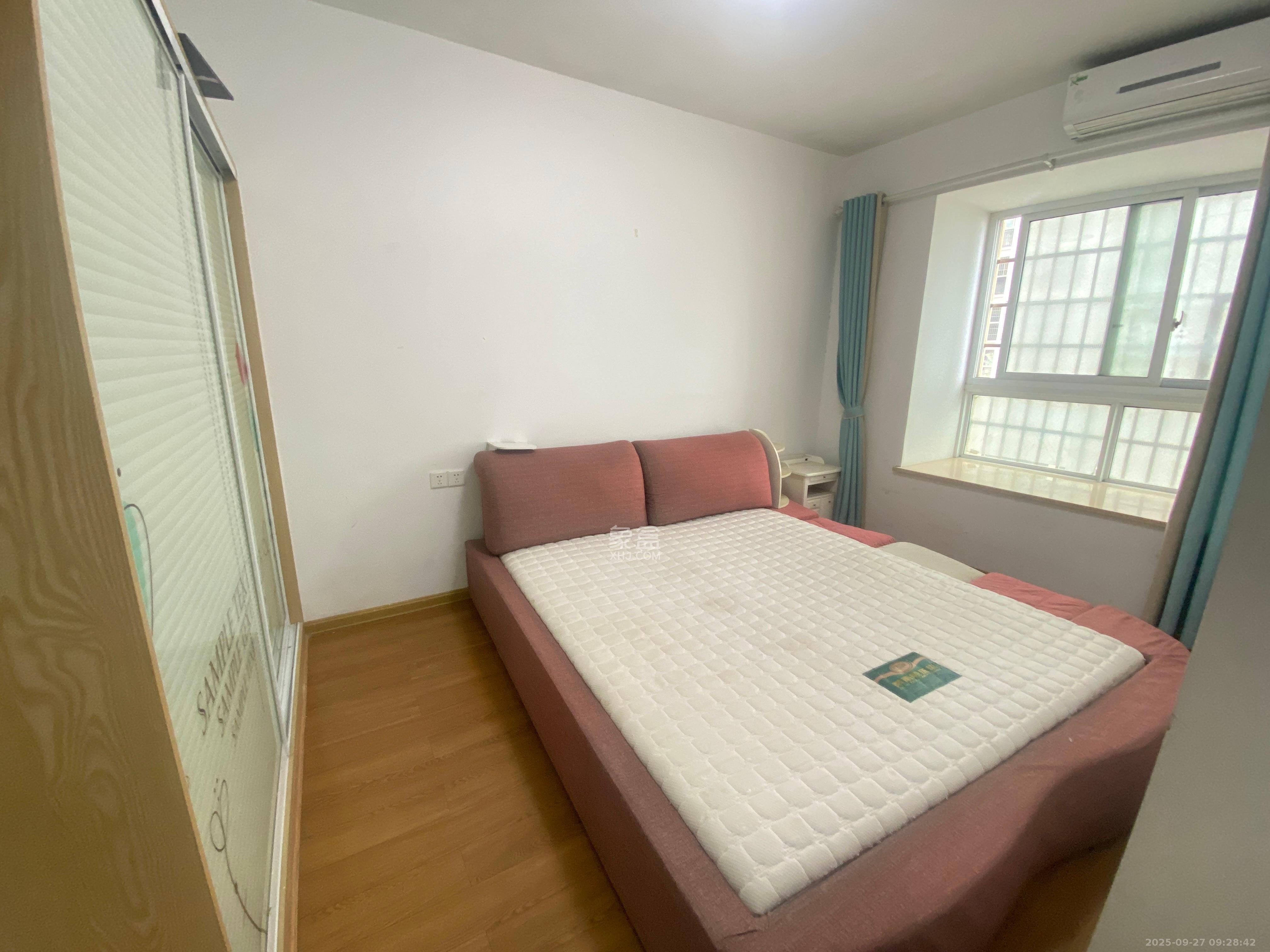 明天一城 2室2厅1卫 1400.0元/月 明天一城 2室2厅1卫 1400.0元/月室内图