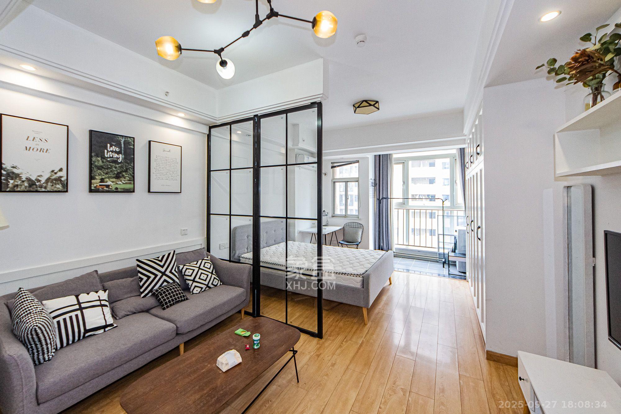 北辰三角洲E4区  1室1厅1卫    2300.0元/月室内图