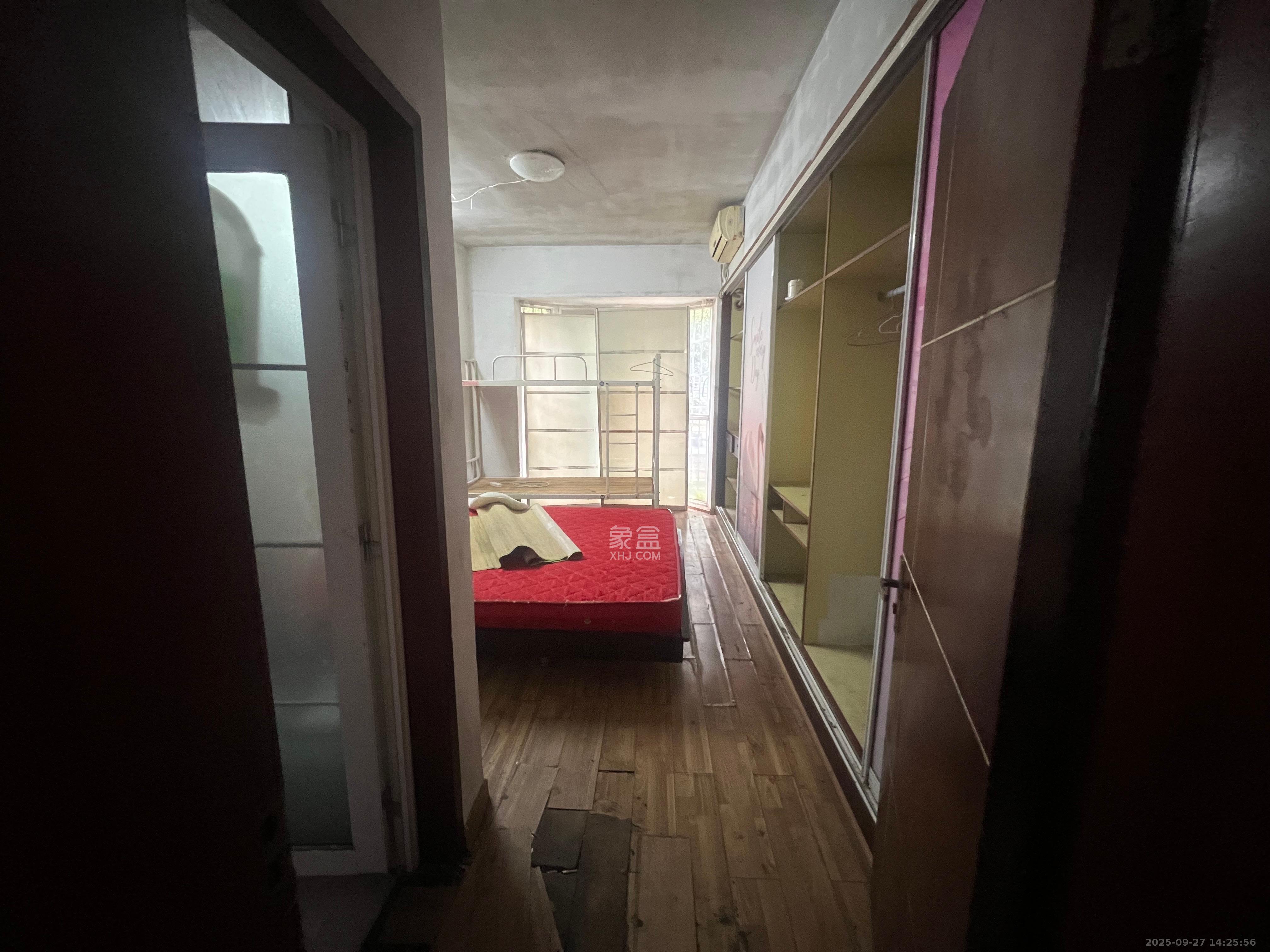 幸福洋房 3室2厅2卫 1500.0元/月 幸福洋房 3室2厅2卫 1500.0元/月室内图