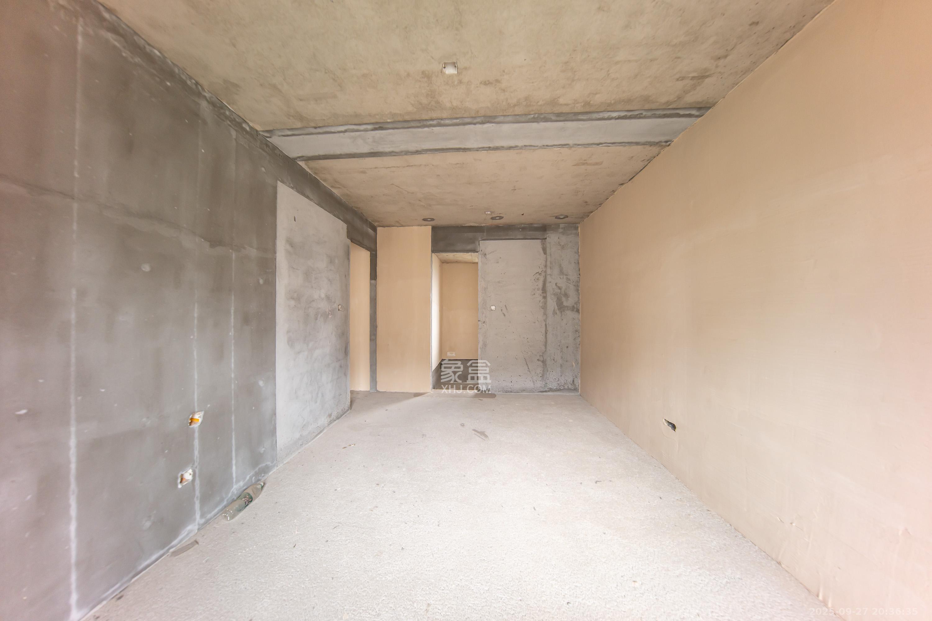 汉高学士府 4室2厅2卫 98.0万 汉高学士府 4室2厅2卫 98.0万卧室