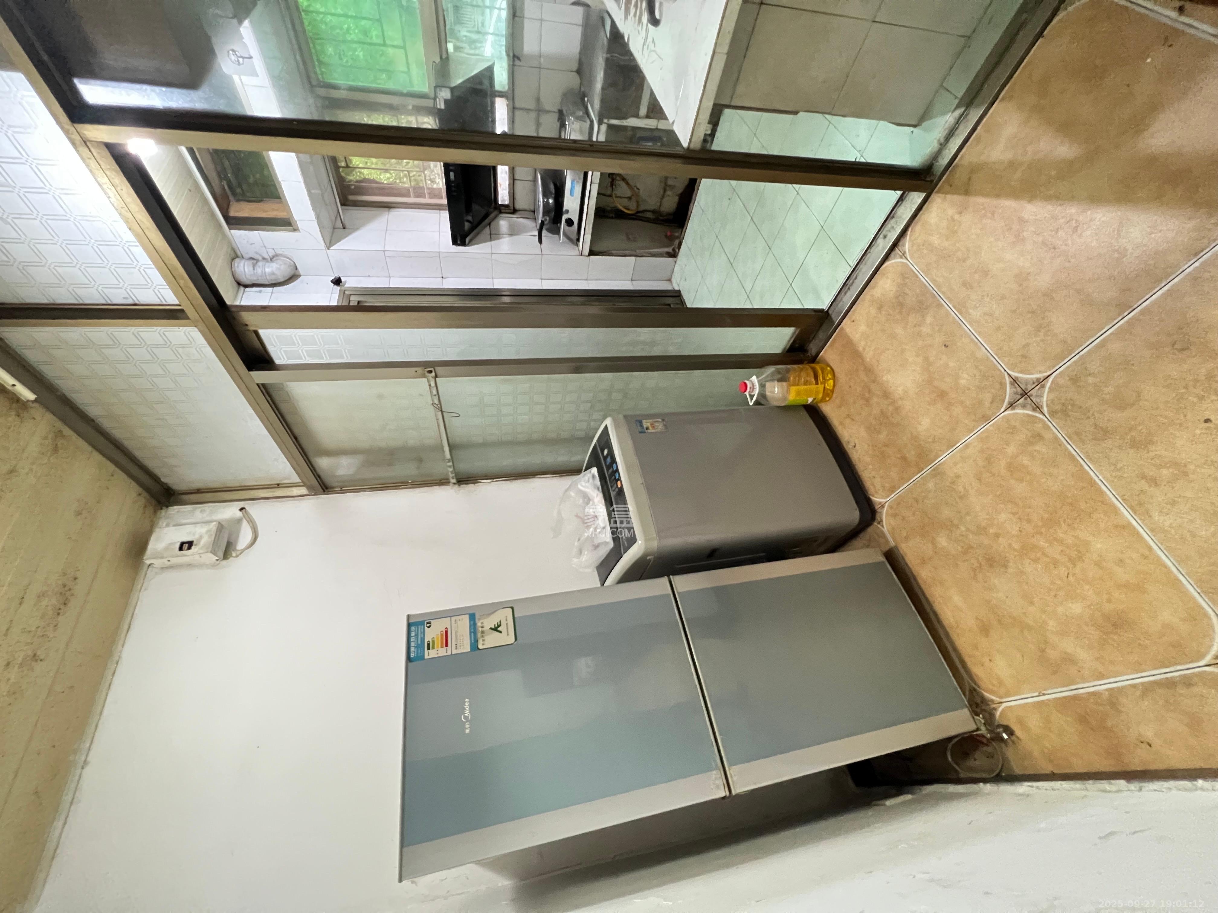 建湘新村 1室0厅0卫 1200.0元/月 建湘新村 1室0厅0卫 1200.0元/月室内图