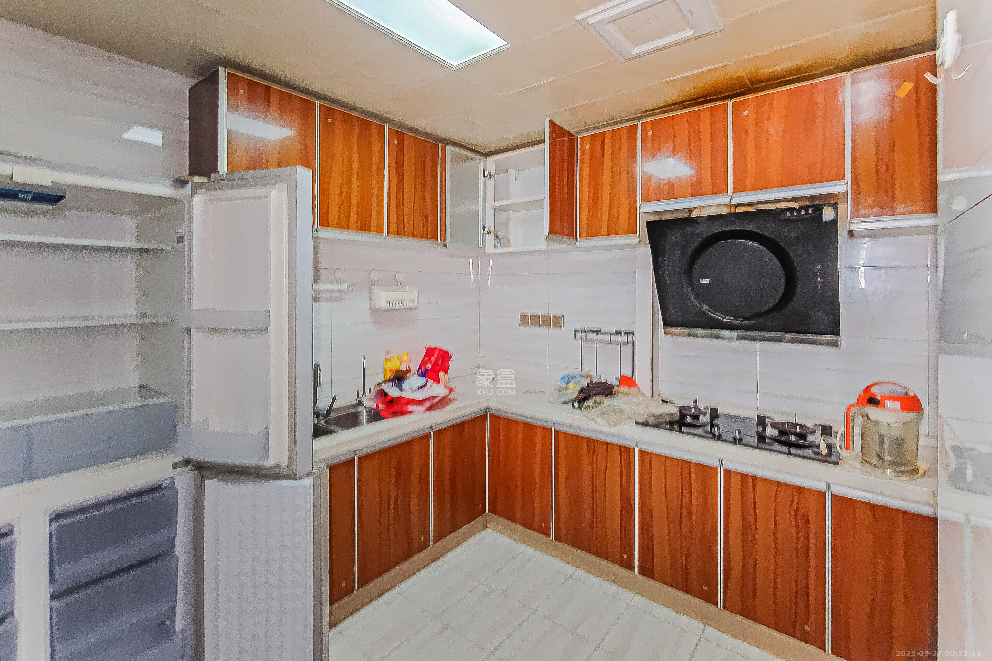 智邦家园 3室2厅2卫 135.0万 智邦家园 3室2厅2卫 135.0万厨房