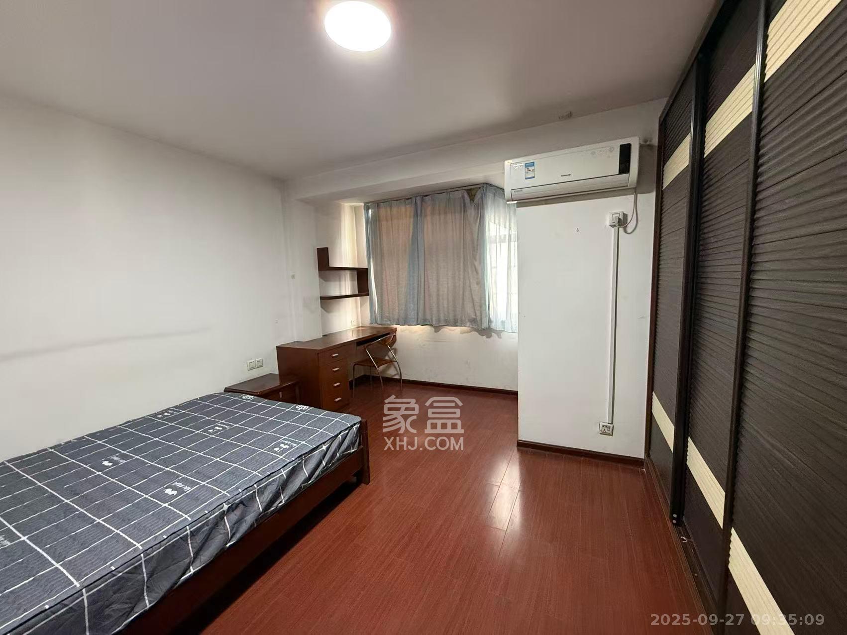 东方新城  6室2厅3卫    900.0元/月室内图