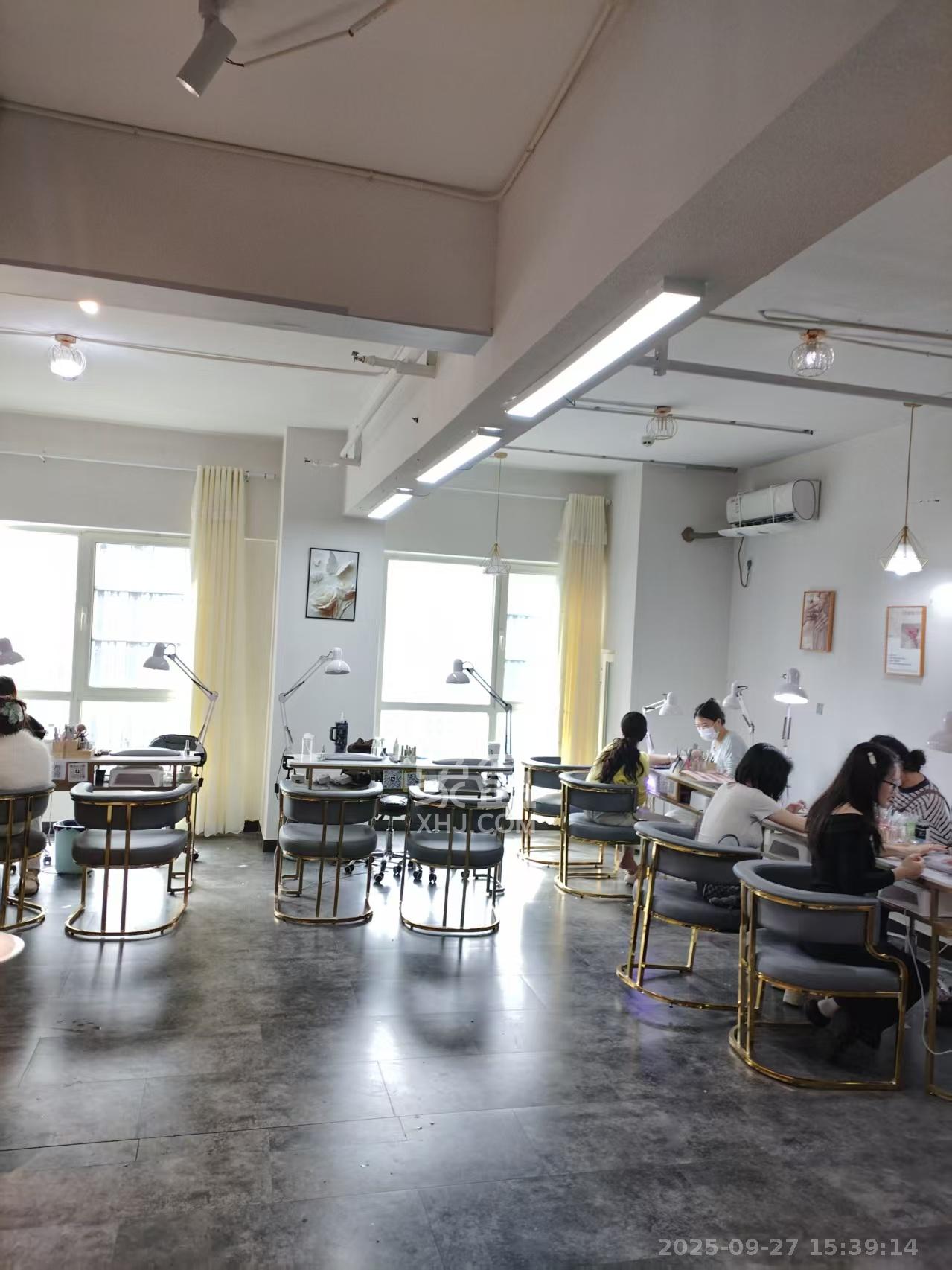 北辰三角洲B1E1区 1室1厅1卫 4200.0元/月 北辰三角洲B1E1区 1室1厅1卫 4200.0元/月室内图