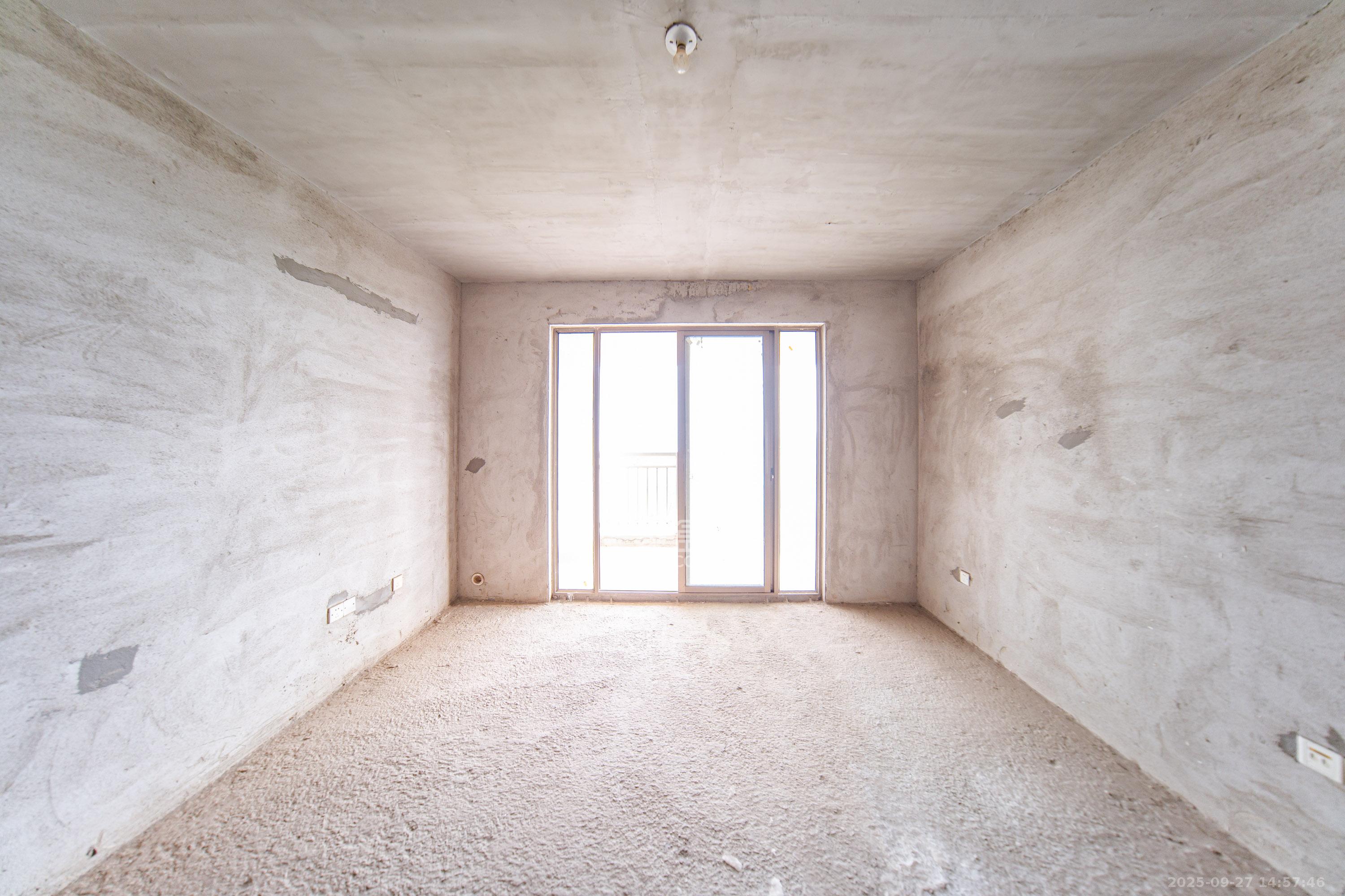 江滨家园 3室2厅1卫 50.88万 江滨家园 3室2厅1卫 50.88万客厅