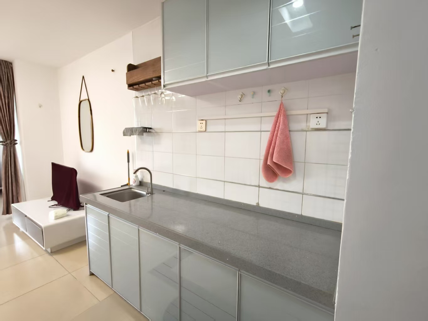 帝国大厦 1室0厅1卫 1500.0元/月 帝国大厦 1室0厅1卫 1500.0元/月室内图