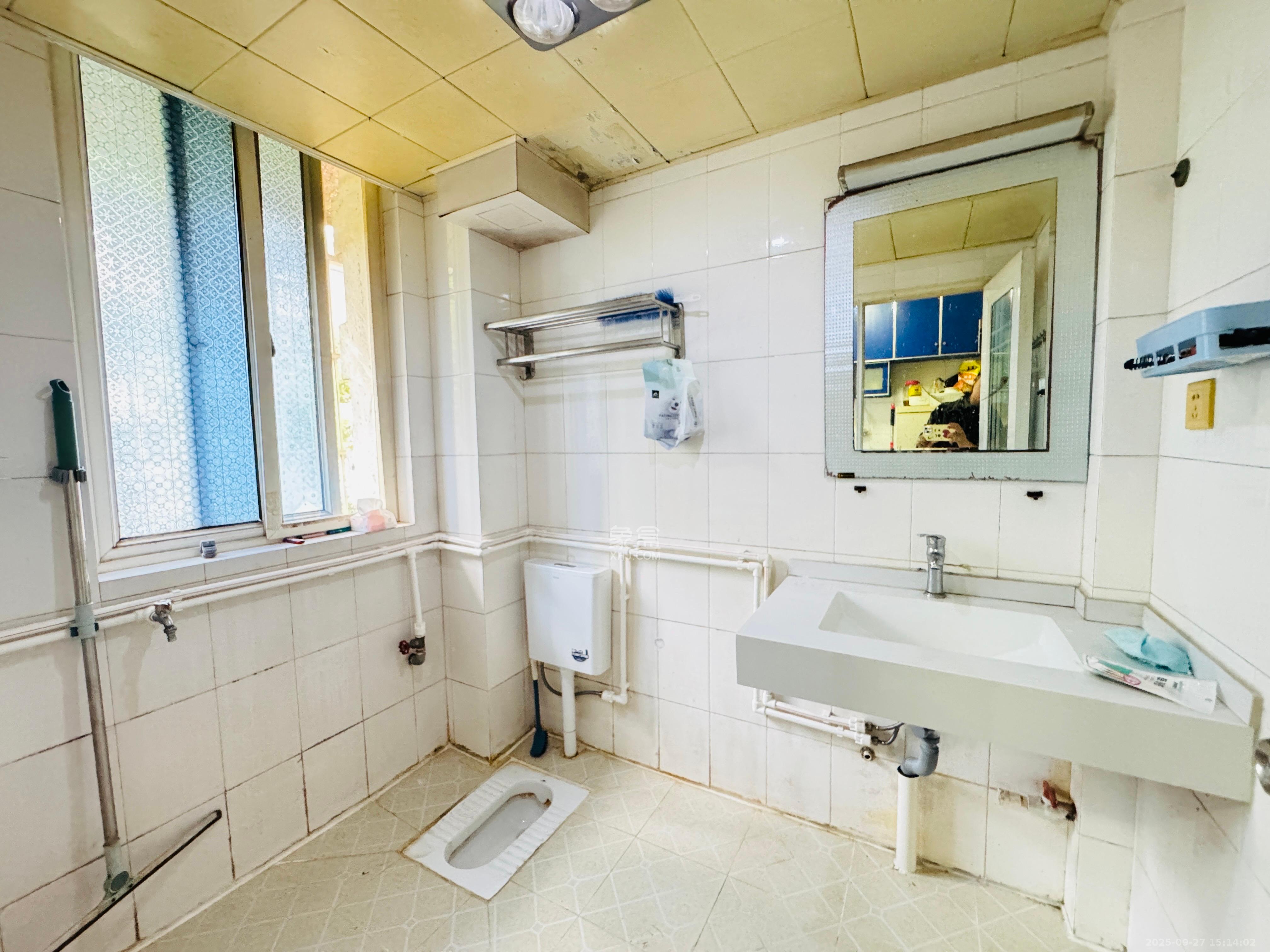 广厦新村  2室1厅1卫    1400.0元/月 广厦新村  2室1厅1卫    1400.0元/月室内图