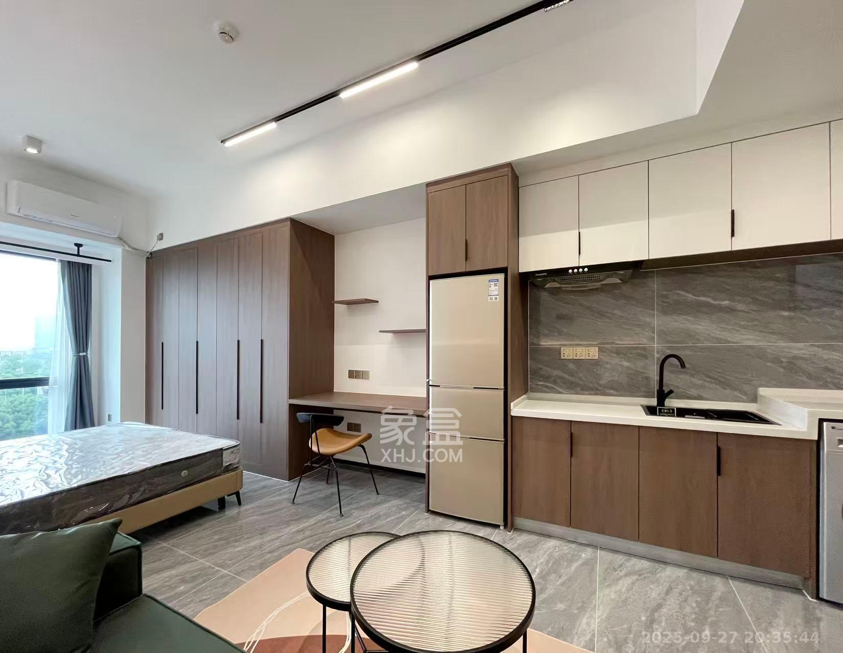 万润时光里 1室1厅1卫 2500.0元/月 万润时光里 1室1厅1卫 2500.0元/月室内图