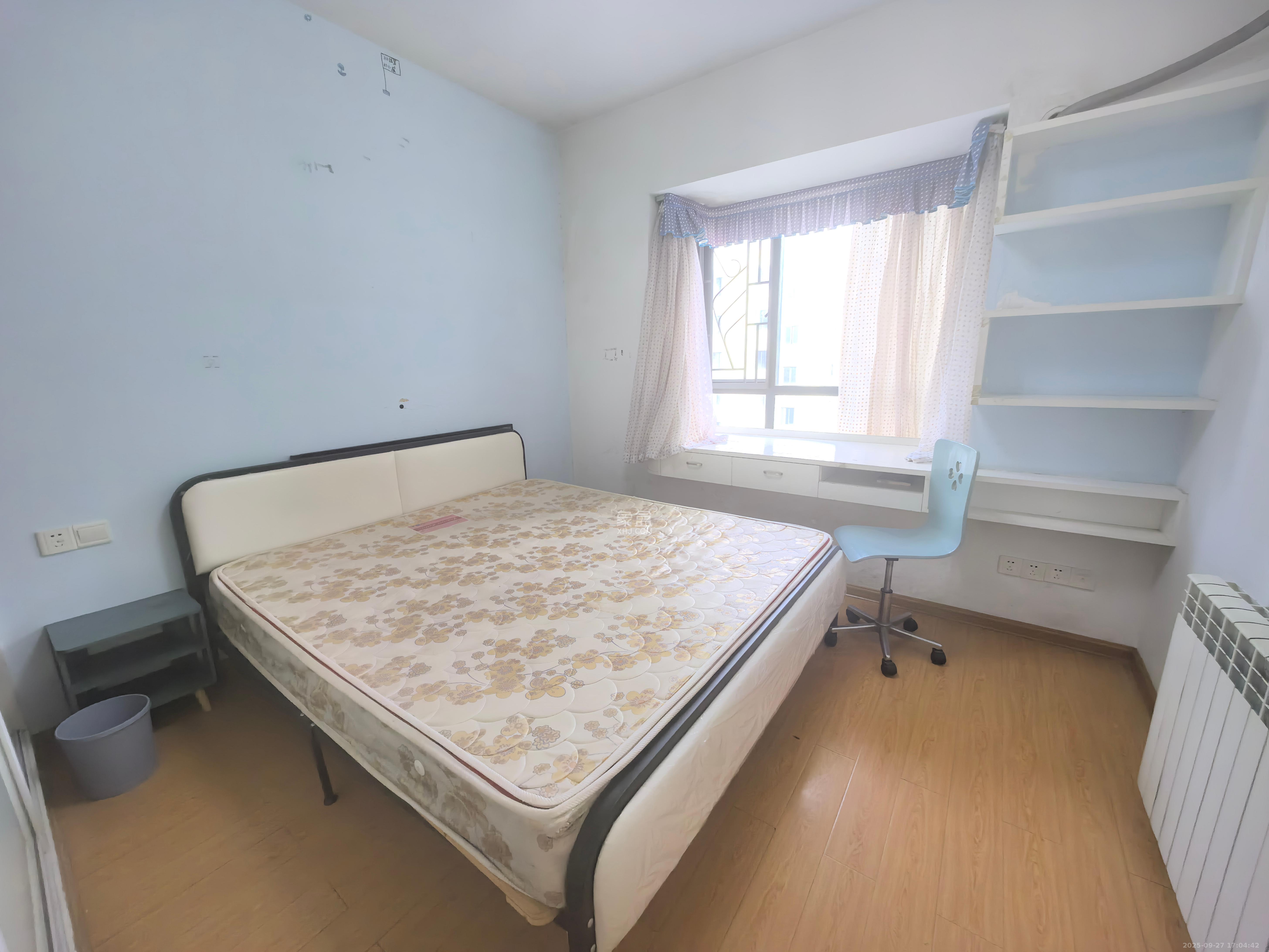 莱茵城 3室2厅1卫 2000.0元/月 莱茵城 3室2厅1卫 2000.0元/月室内图